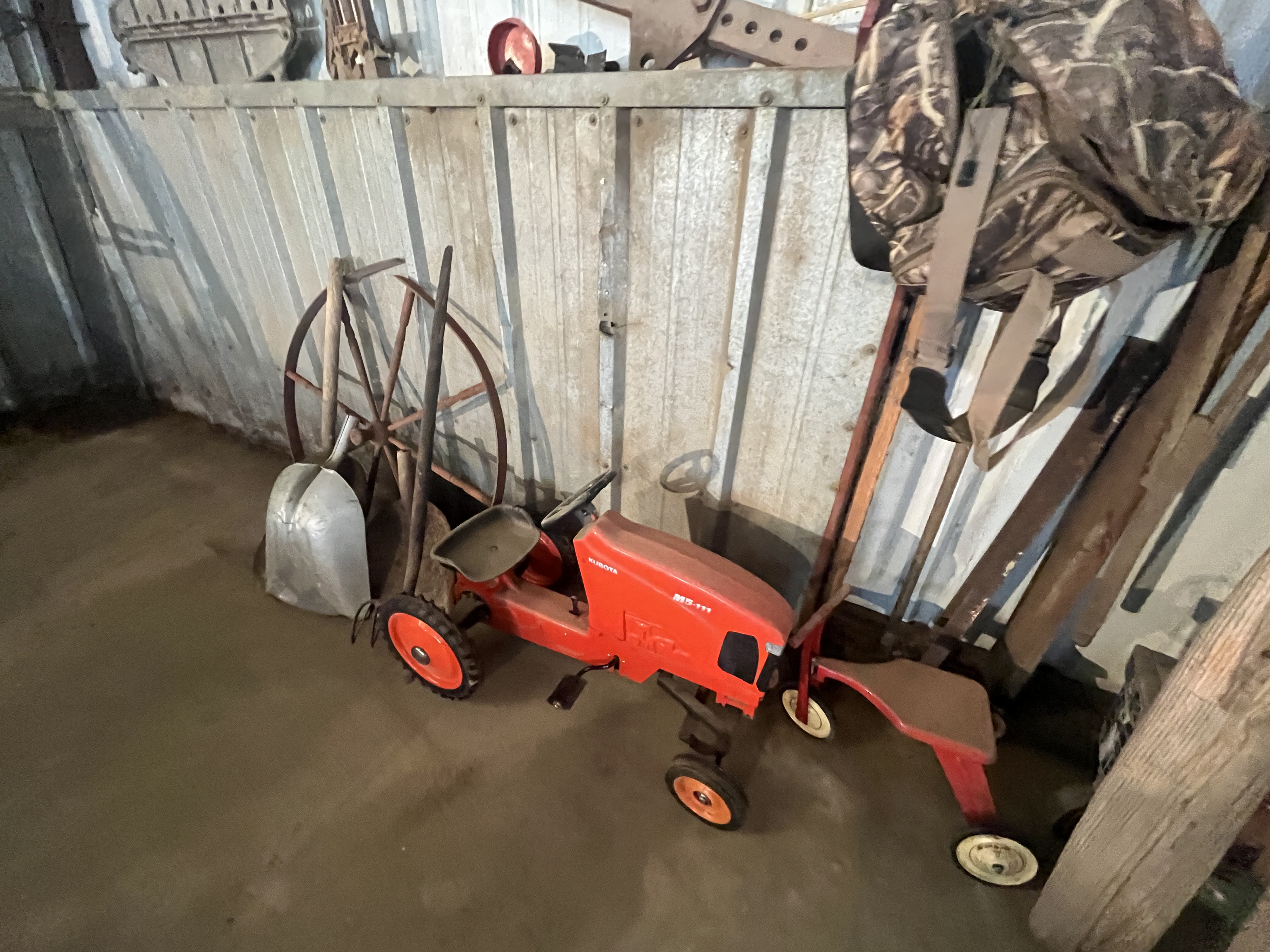 Collector's Dream Auction Image