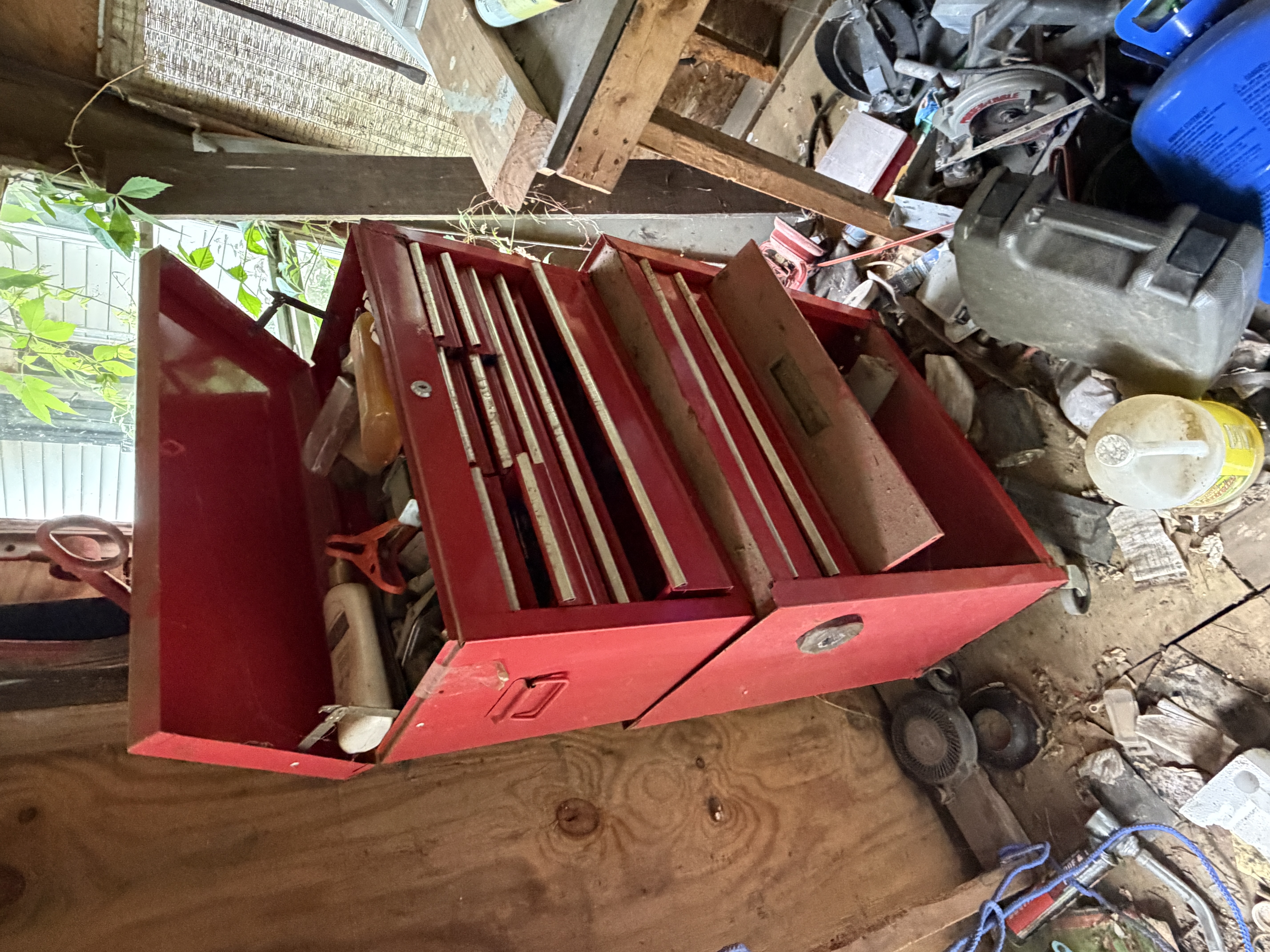 Real Estate & Personal Property Auction Image