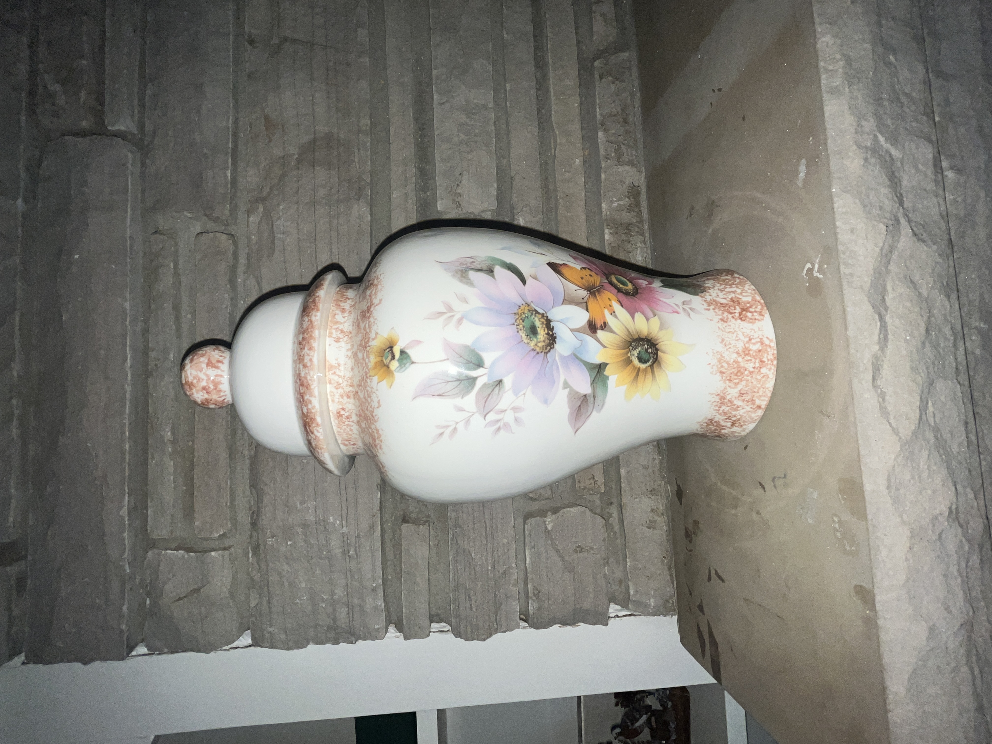 Estate Auction Image