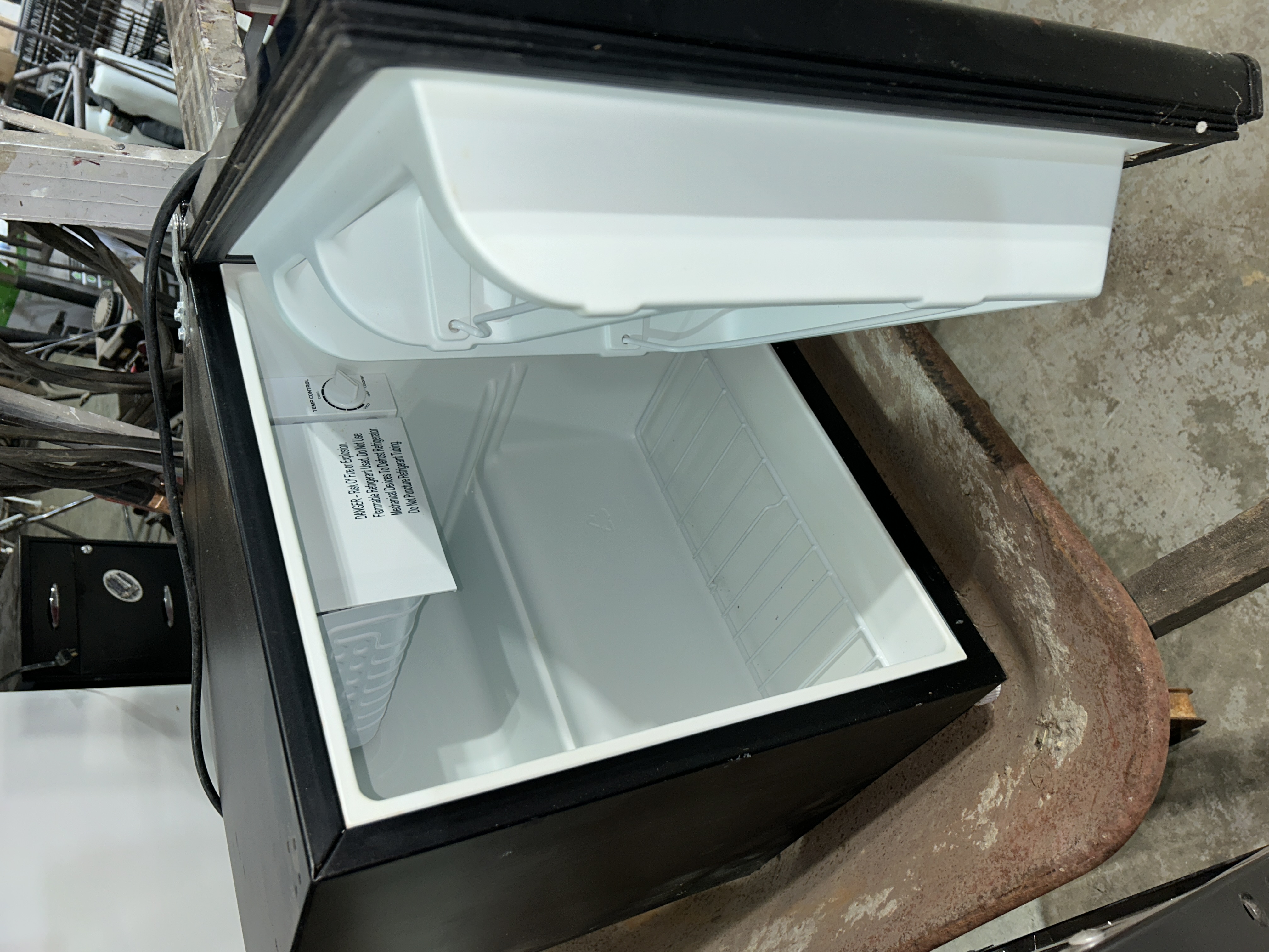 Estates of Gun & Bayonet Collection and Tools Image