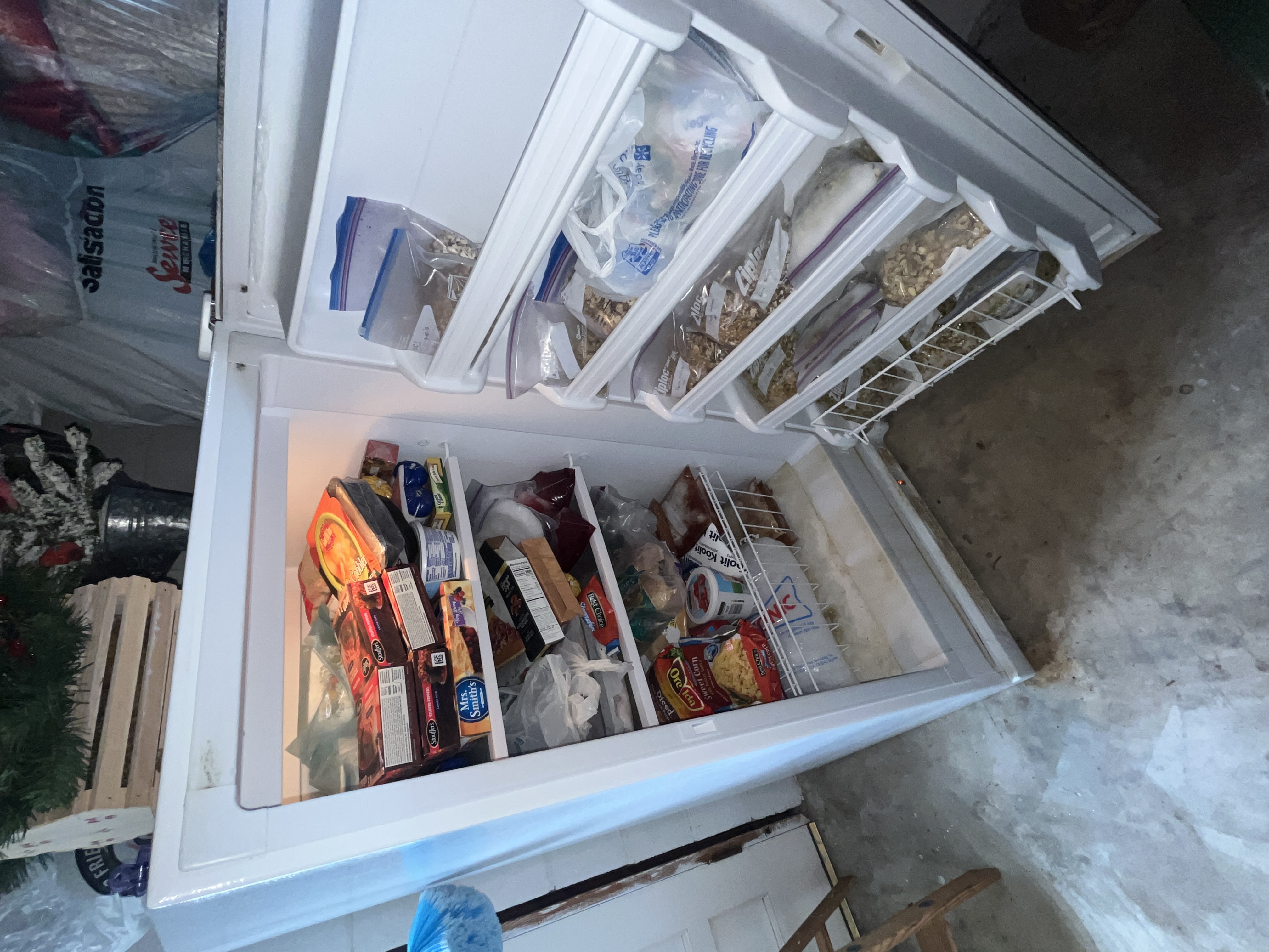 Estate Auction Image