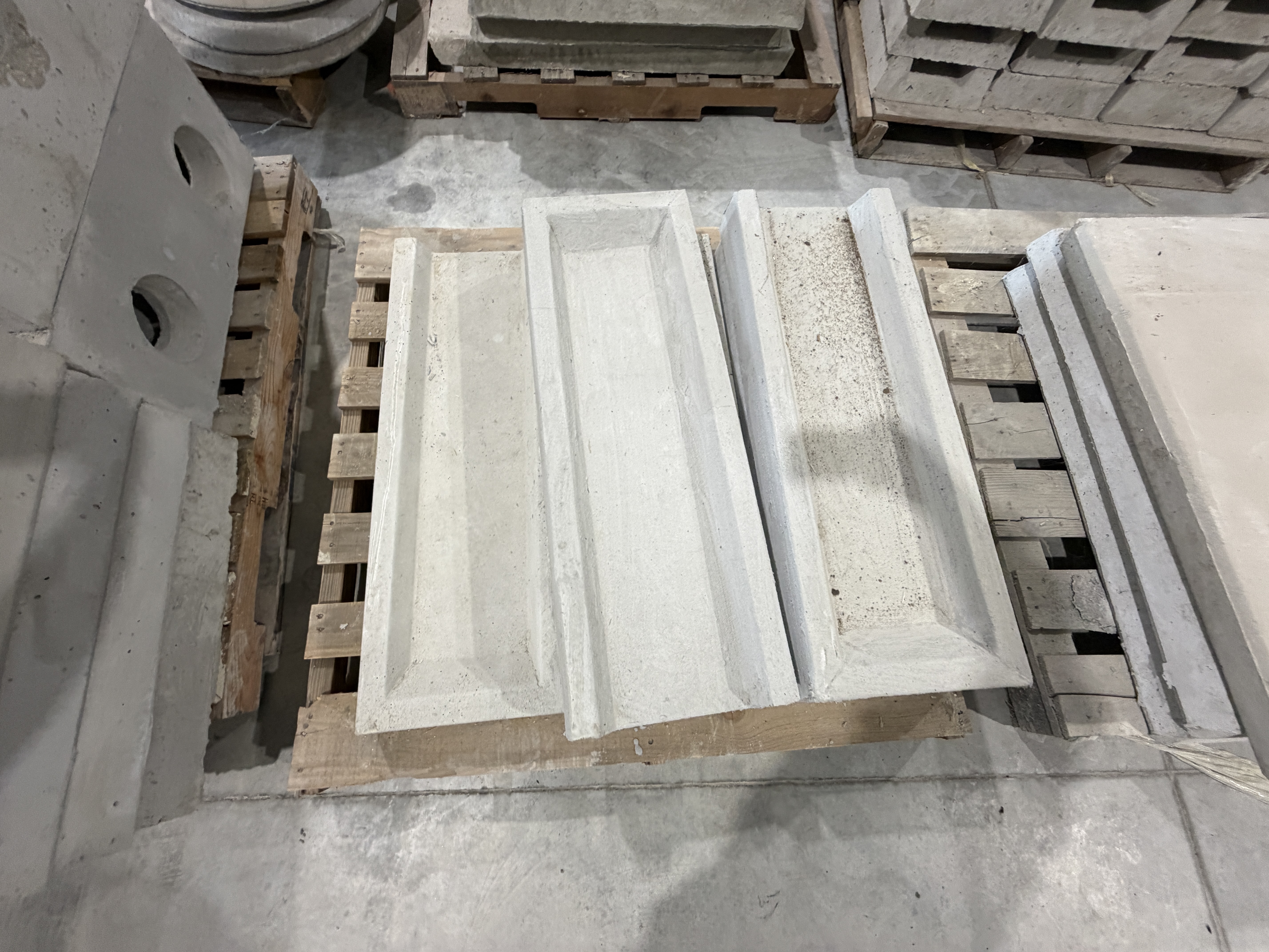 M&M Concrete Surplus Equipment Auction Image