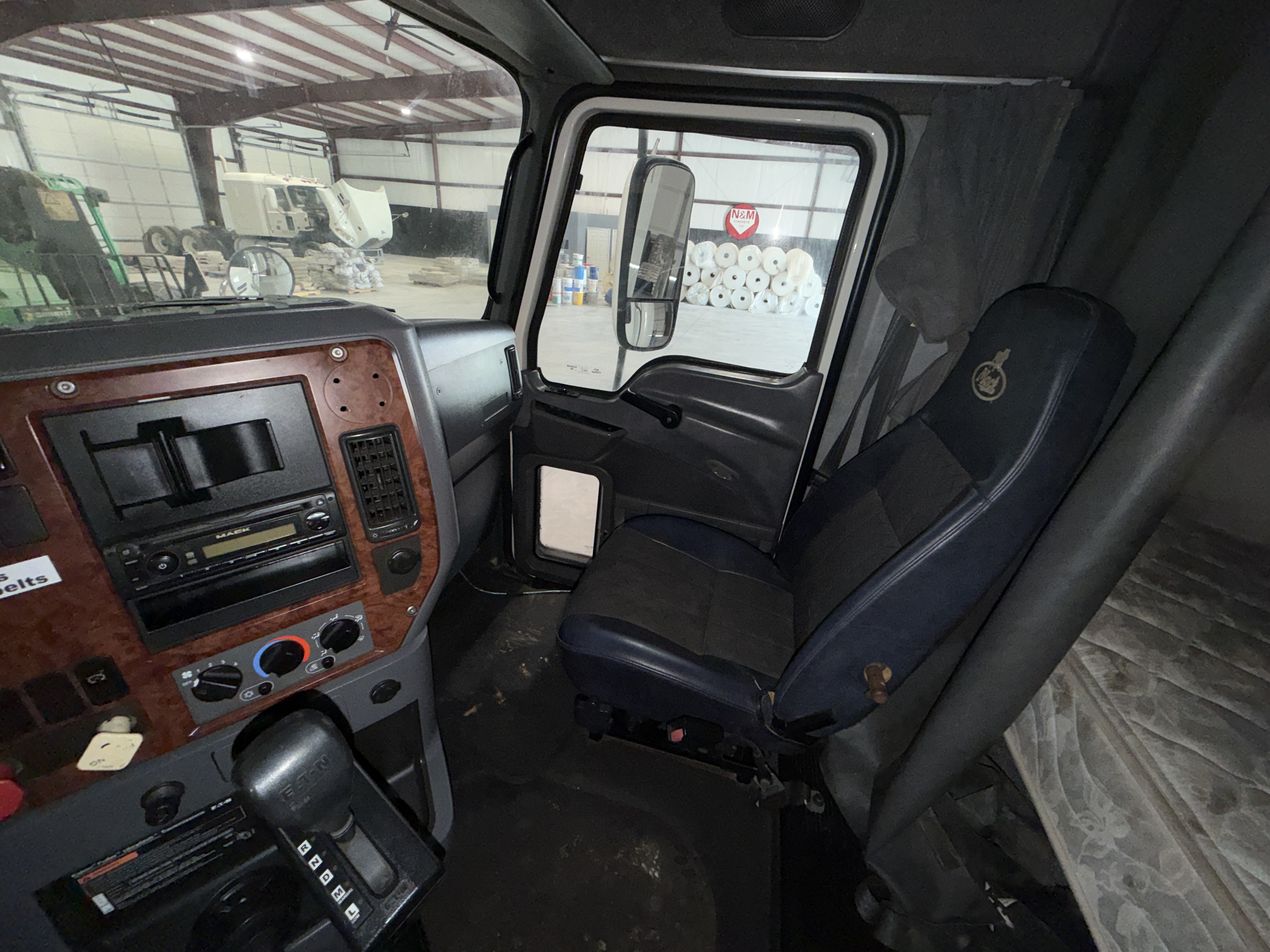 M&M Concrete Surplus Equipment Auction Image