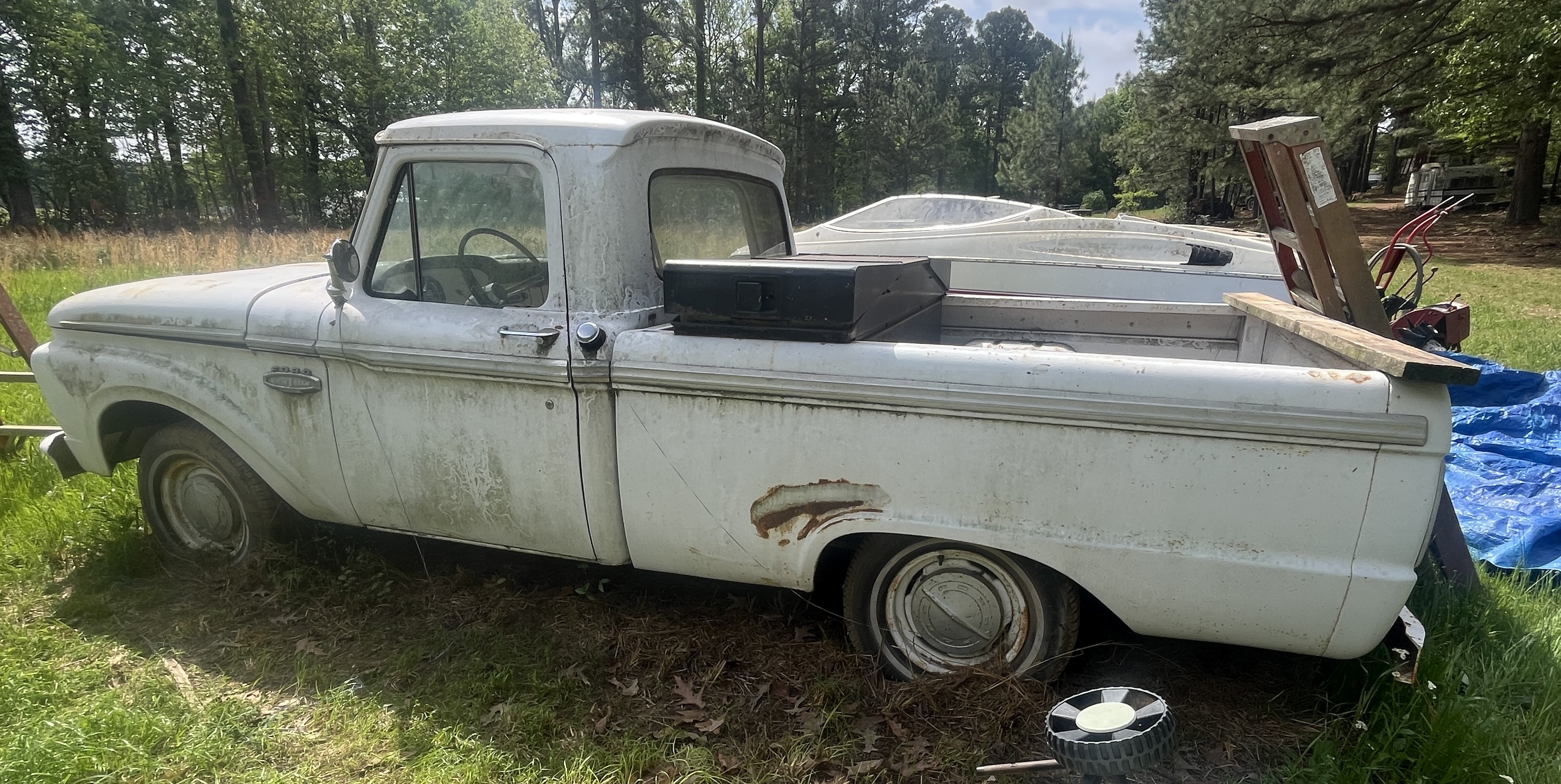 Moving Auction Image