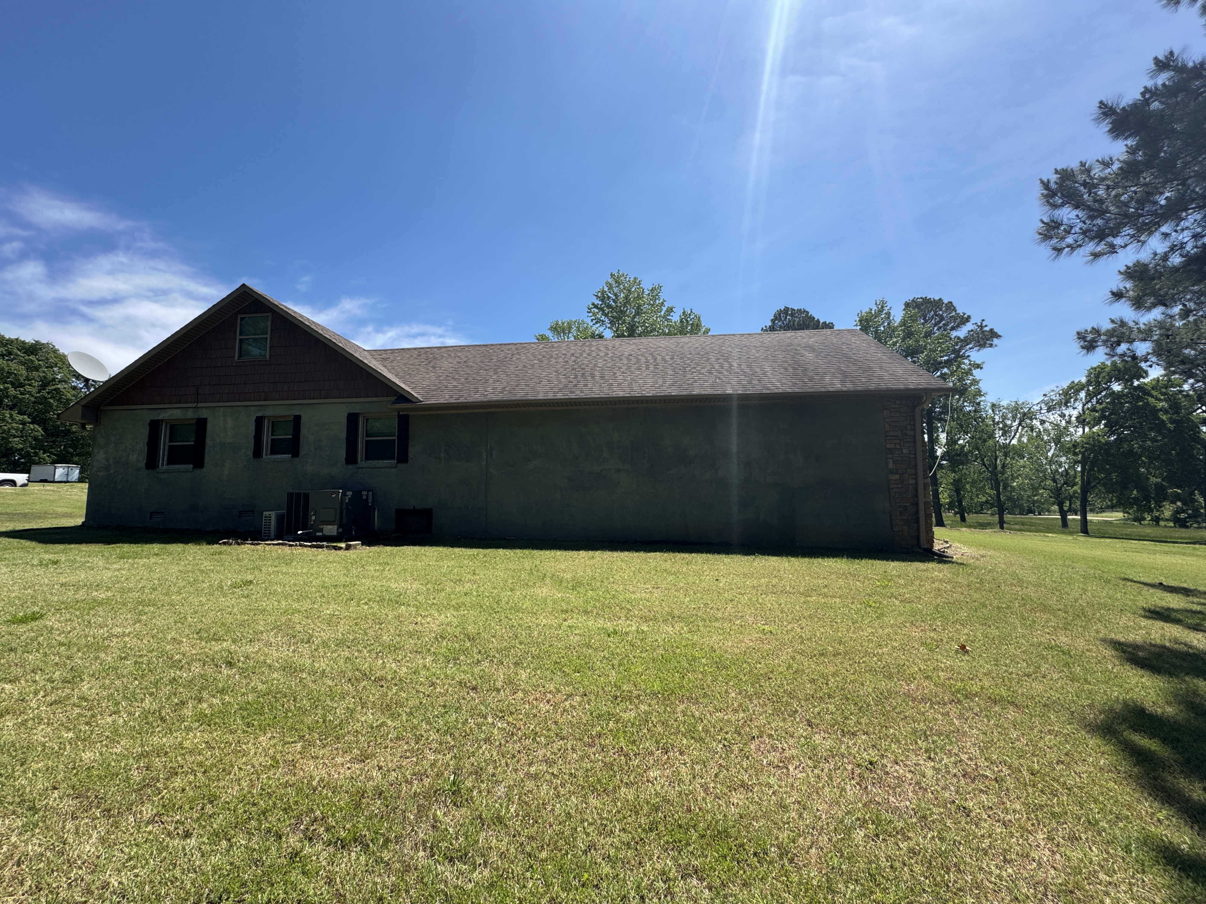 Real Estate & Personal Property Auction Image