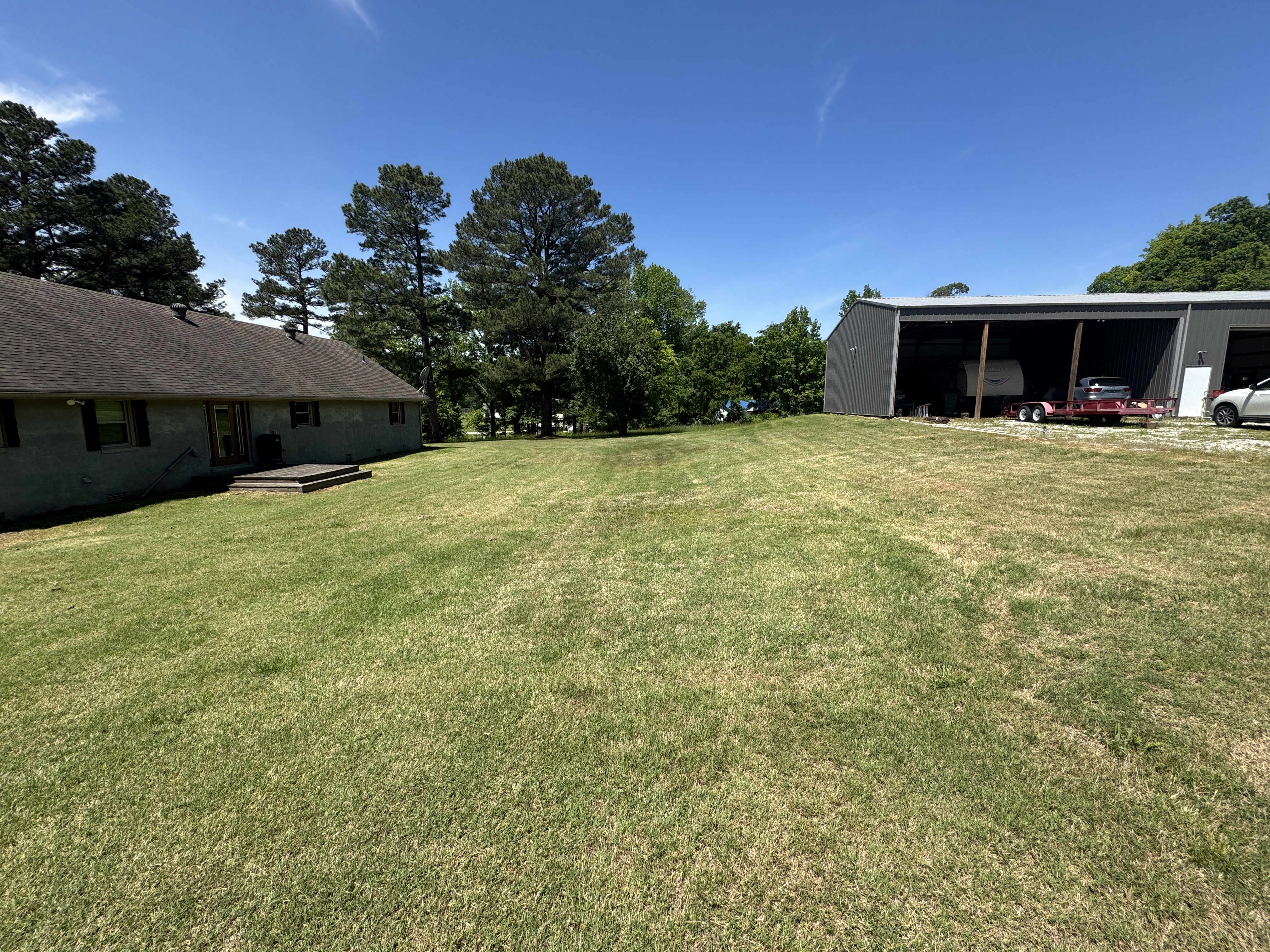 Real Estate & Personal Property Auction Image
