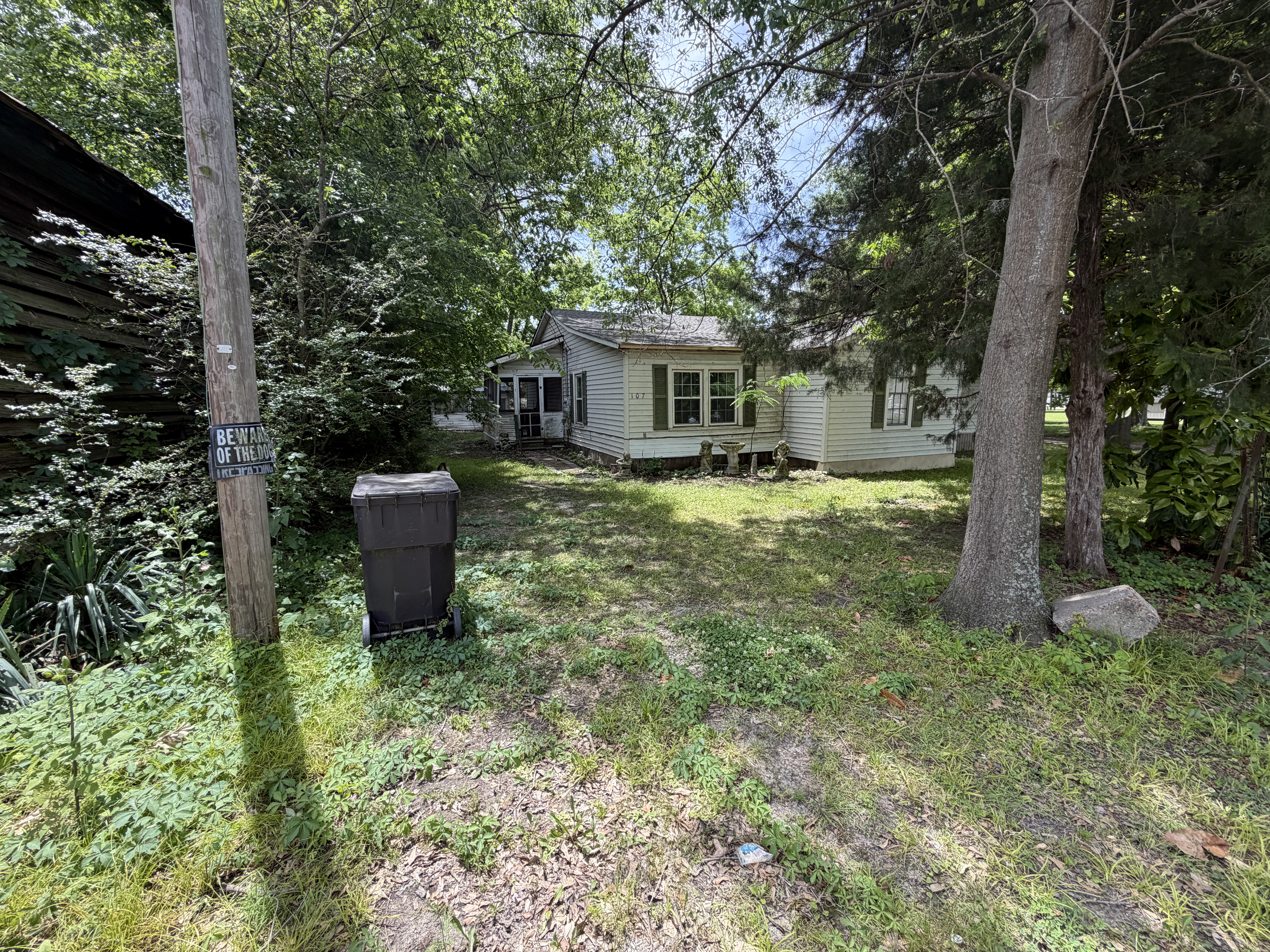 Real Estate & Personal Property Auction Image