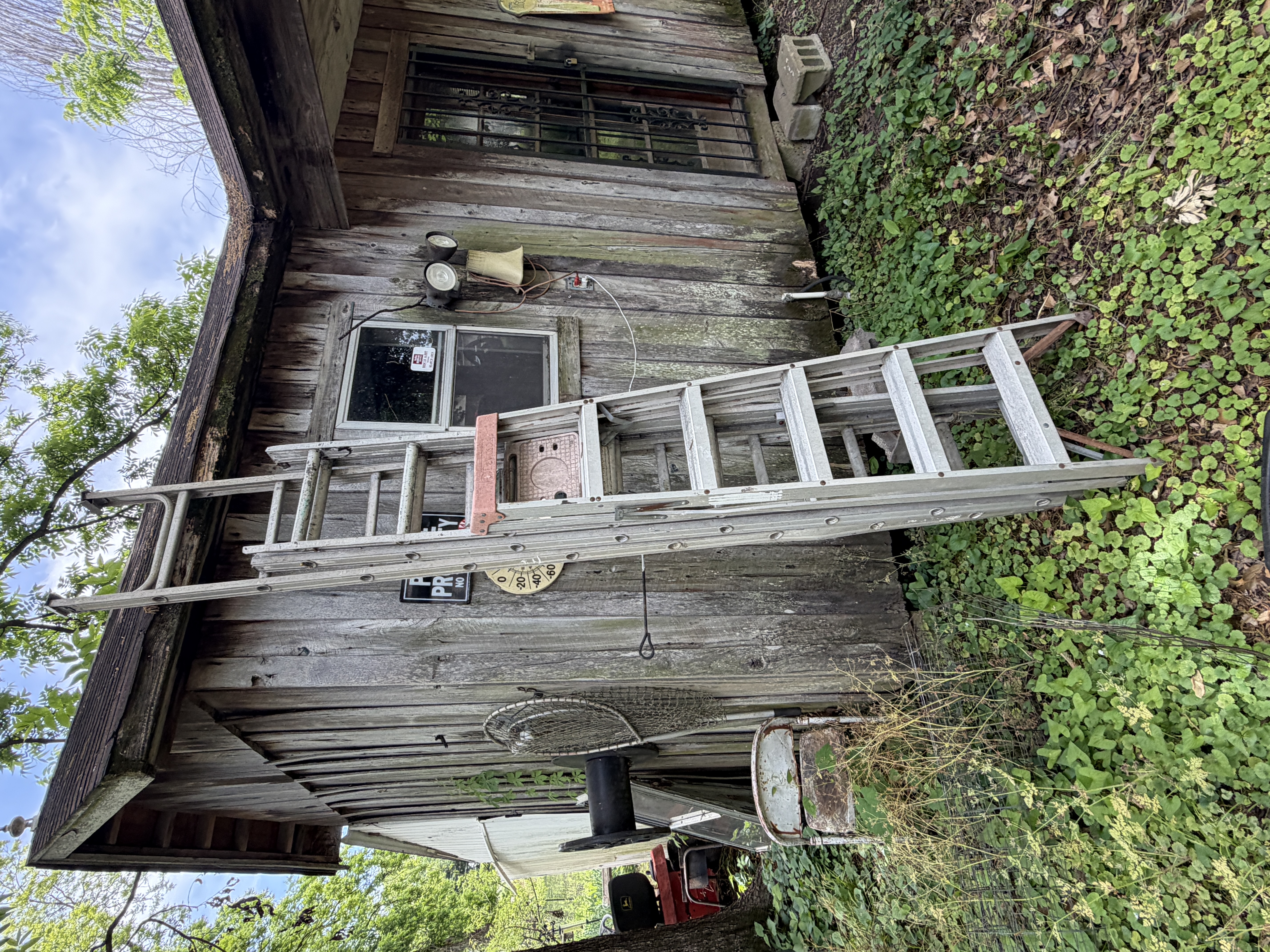 Real Estate & Personal Property Auction Image