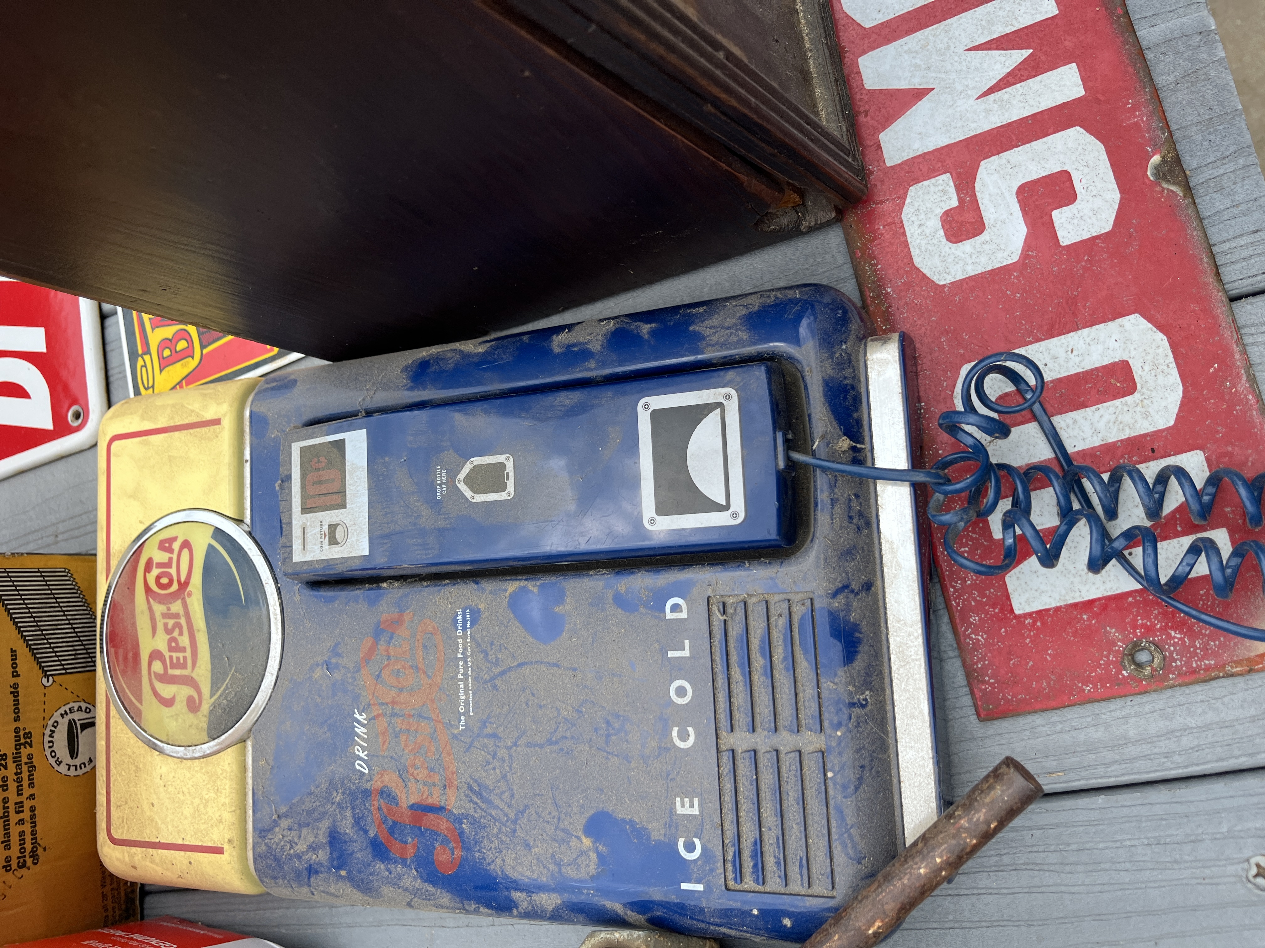 Real Estate & Personal Property Auction Image