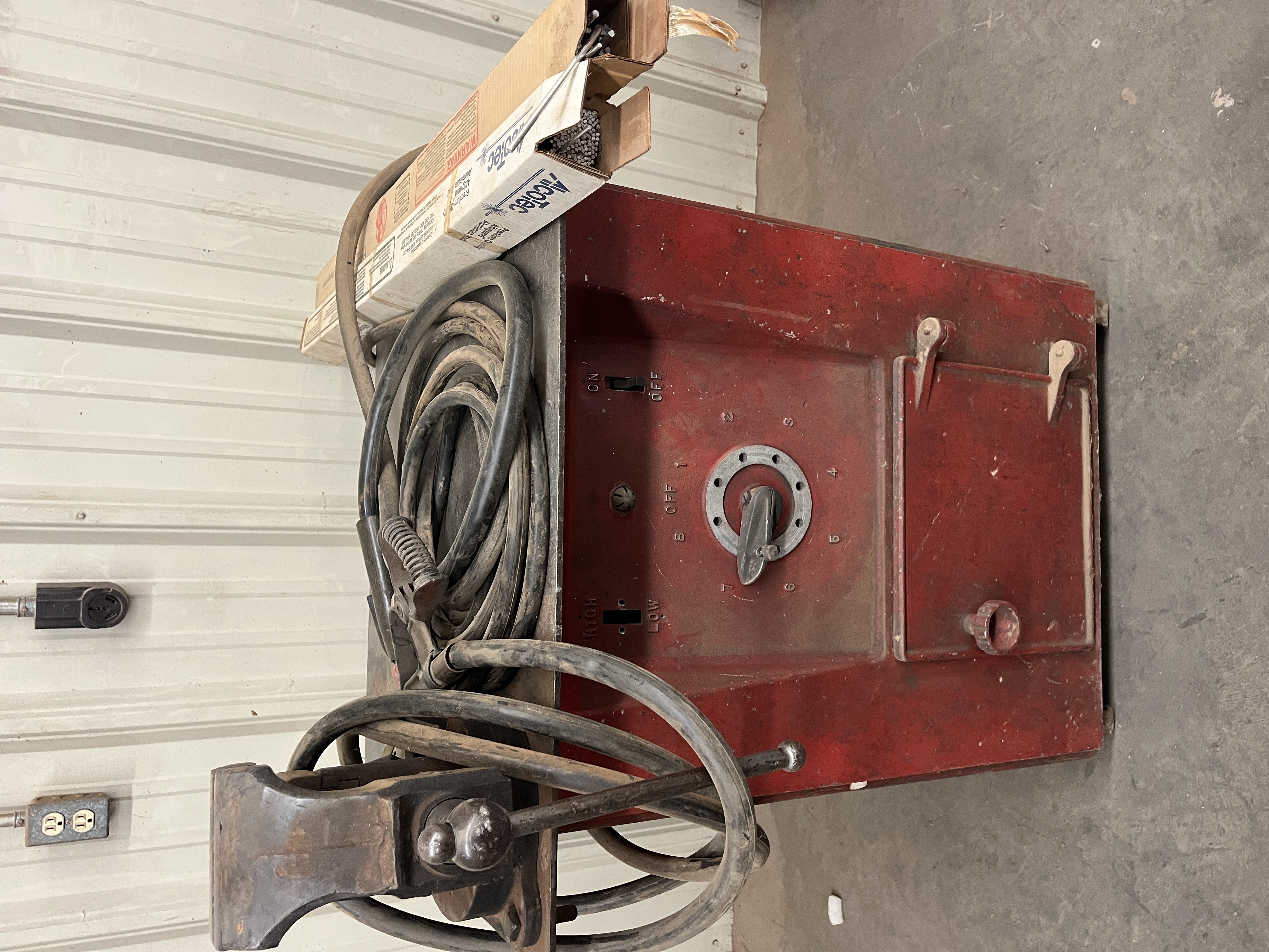 Commercial Foundry Casting Auction, Kroeter Inc. Image