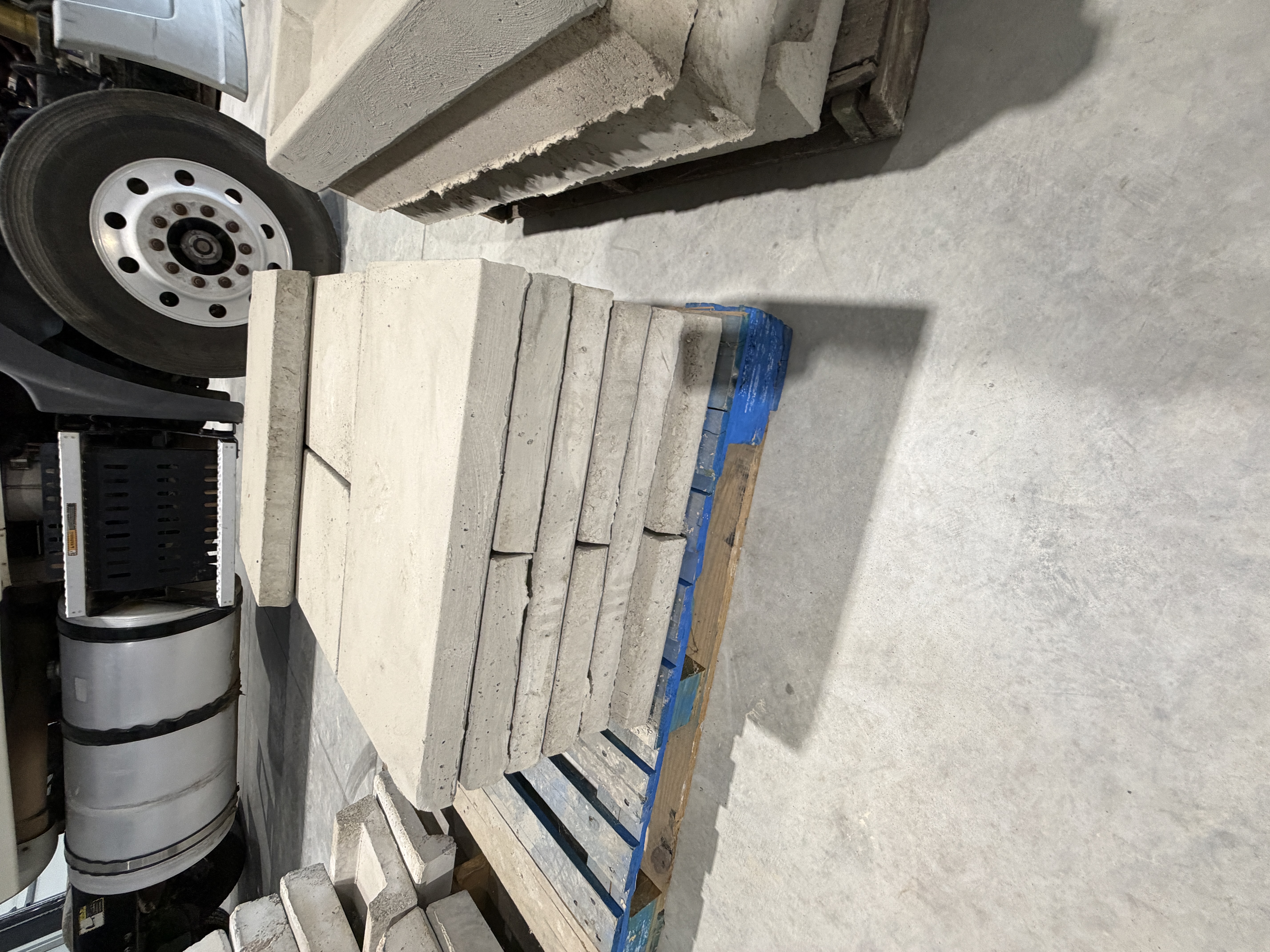 M&M Concrete Surplus Equipment Auction Image