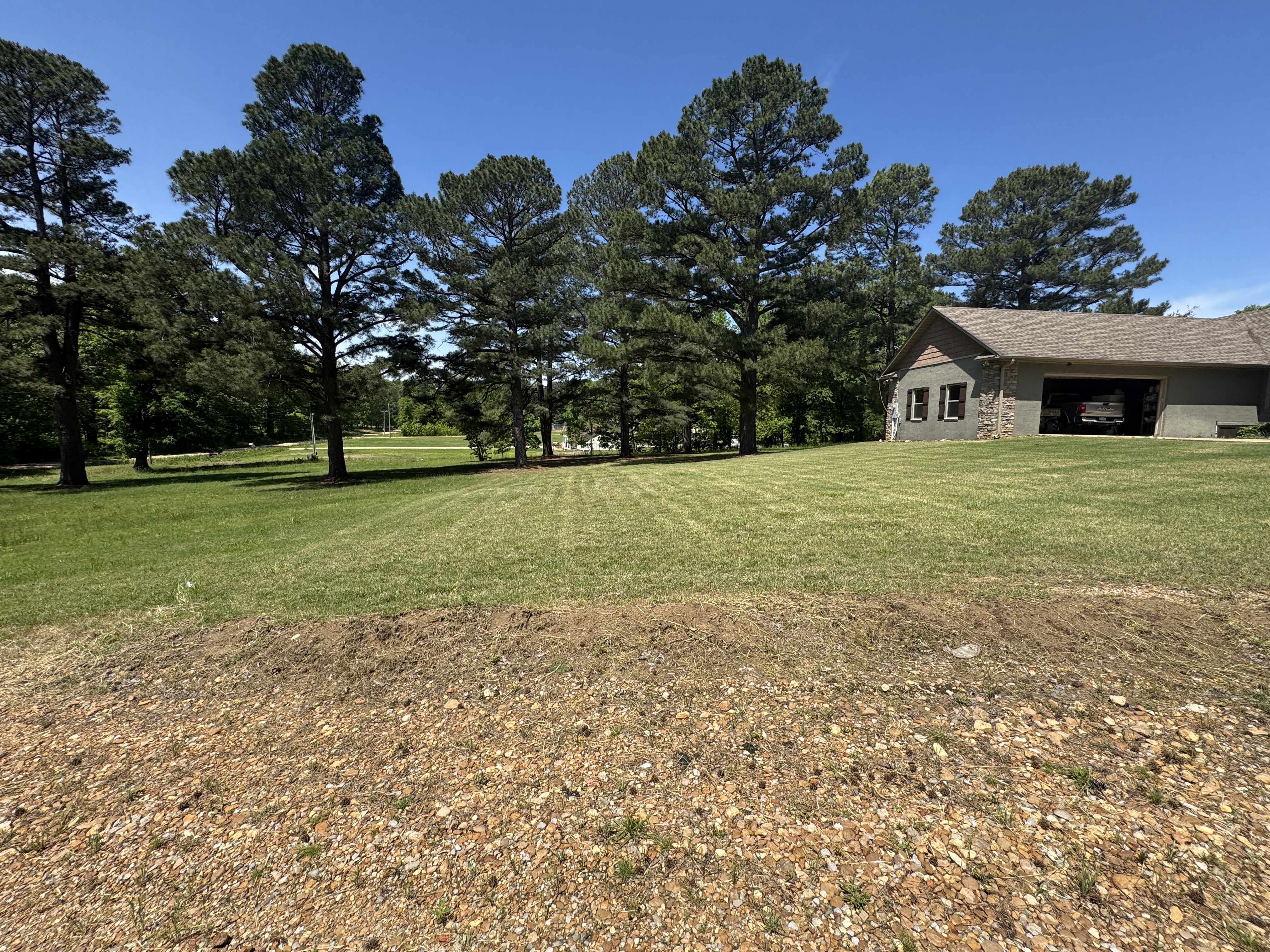Real Estate & Personal Property Auction Image