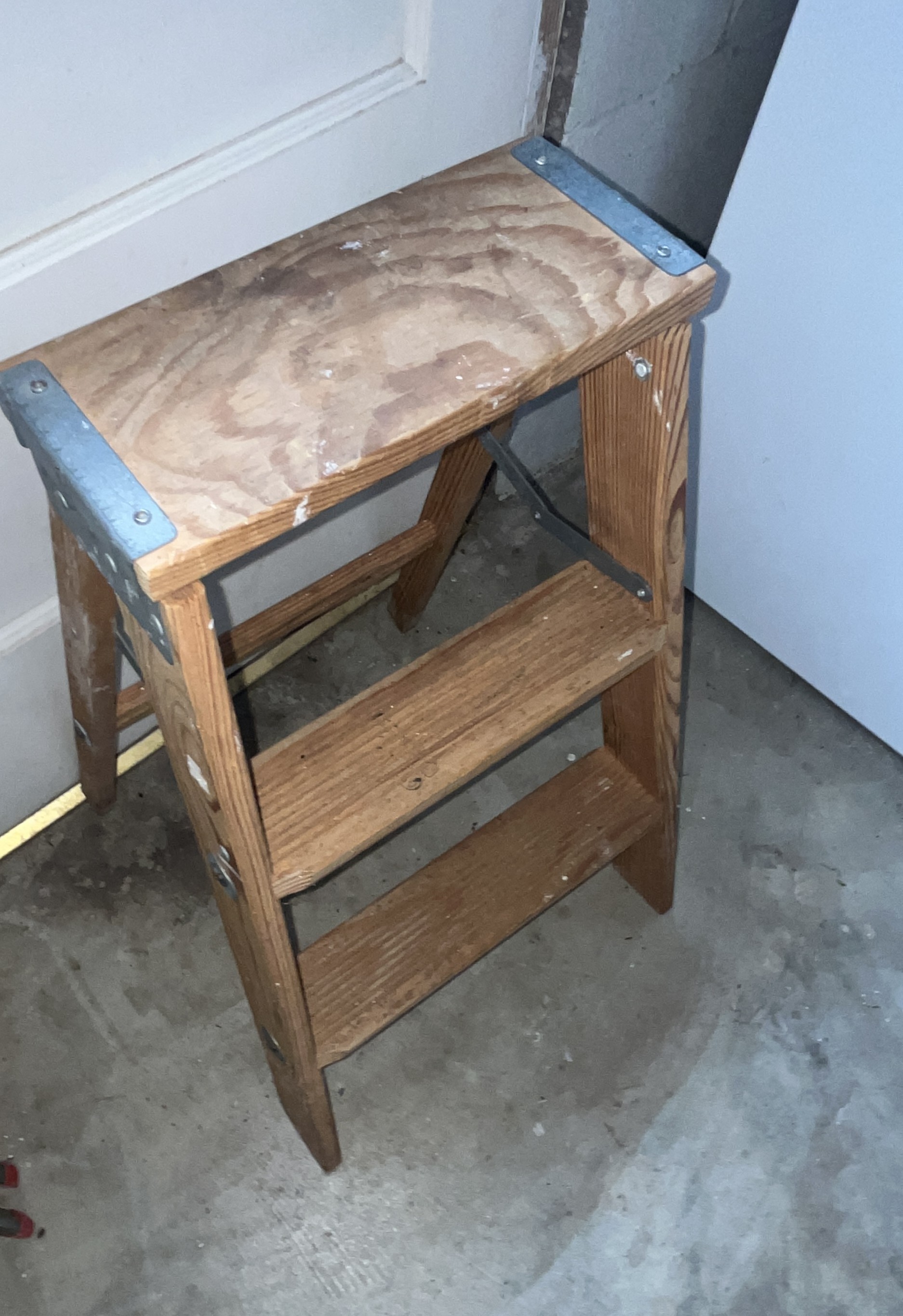 Estate Auction Image