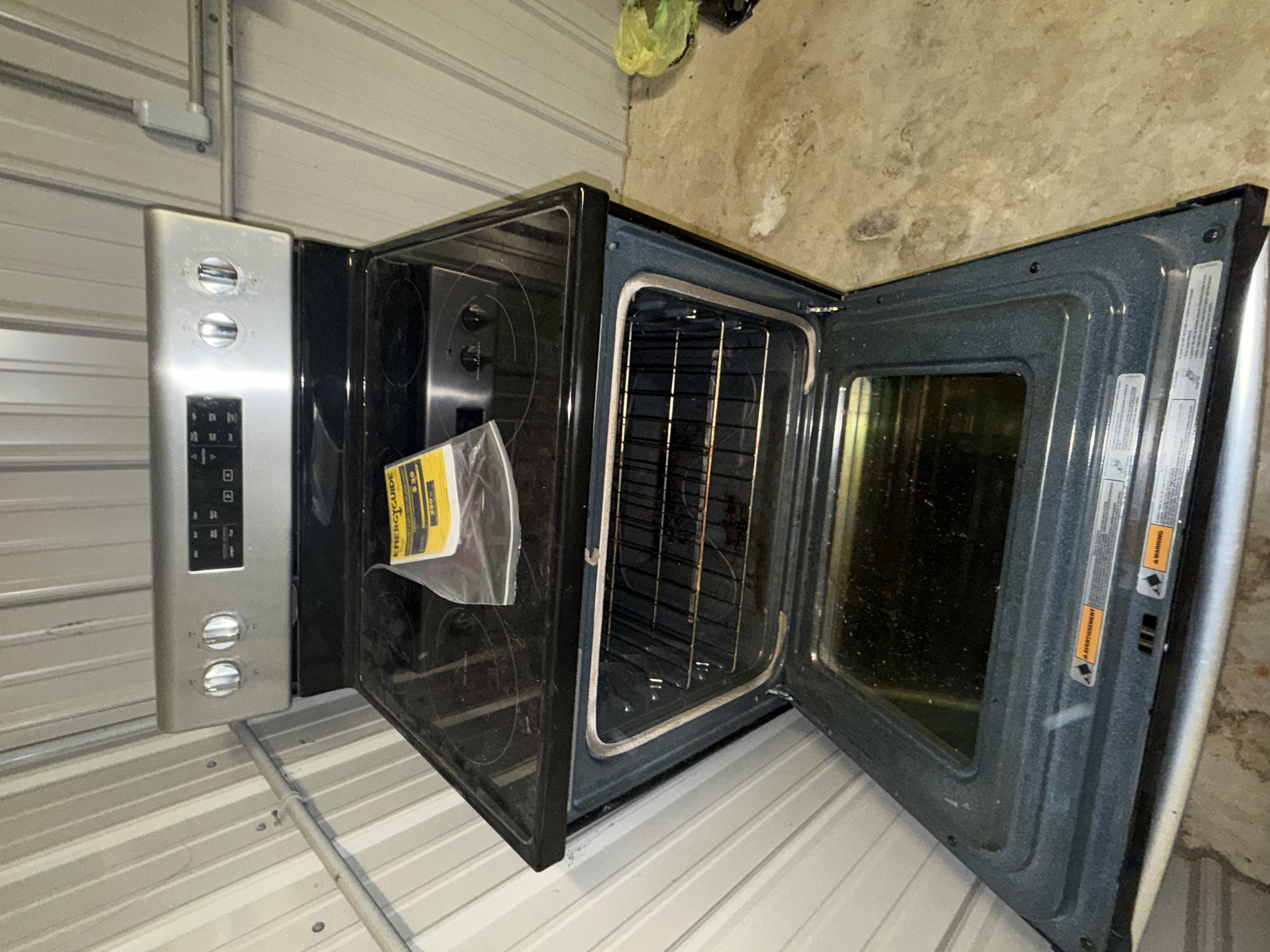 Real Estate & Personal Property Auction Image