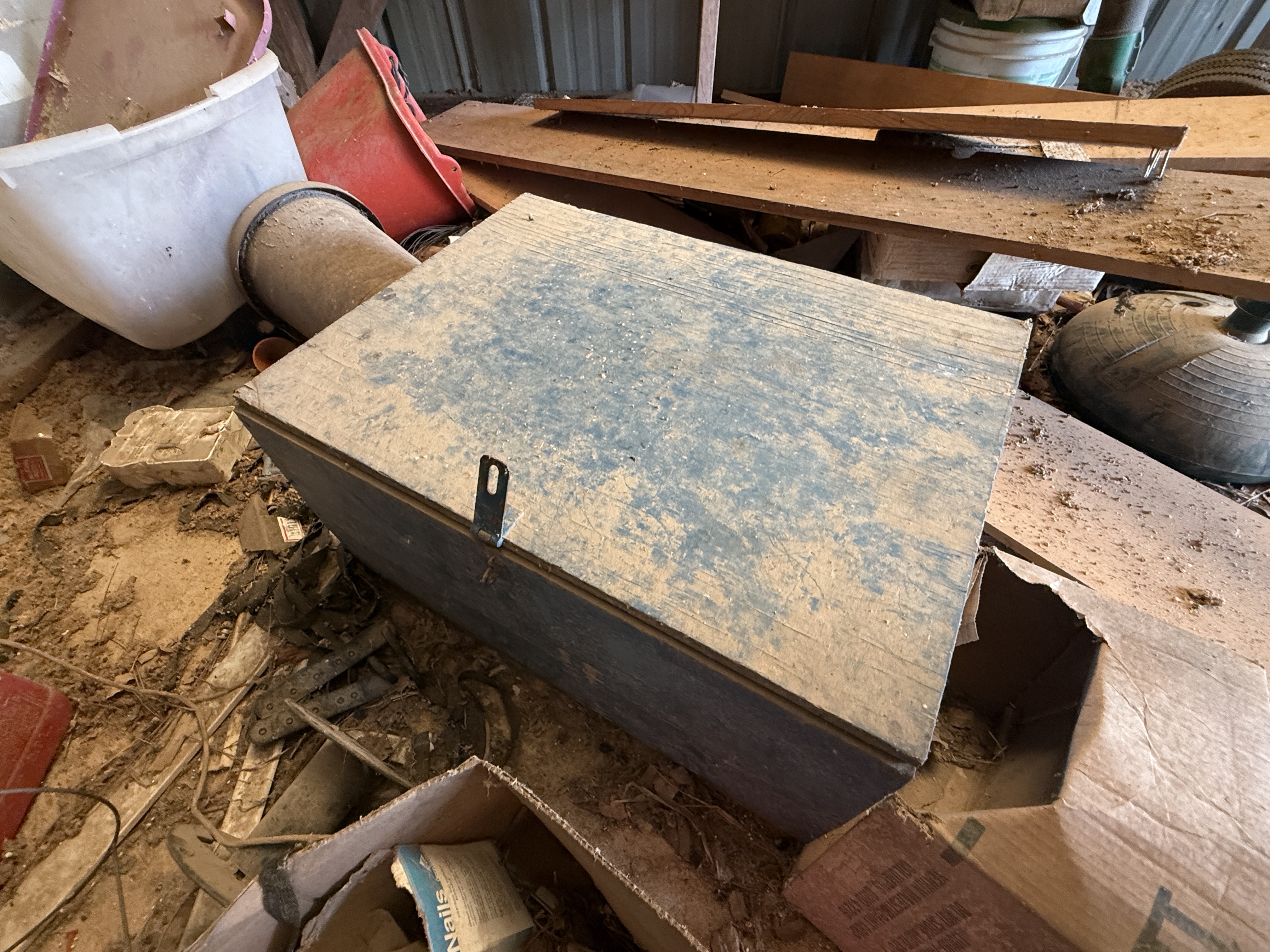 Real Estate & Personal Property Auction Image