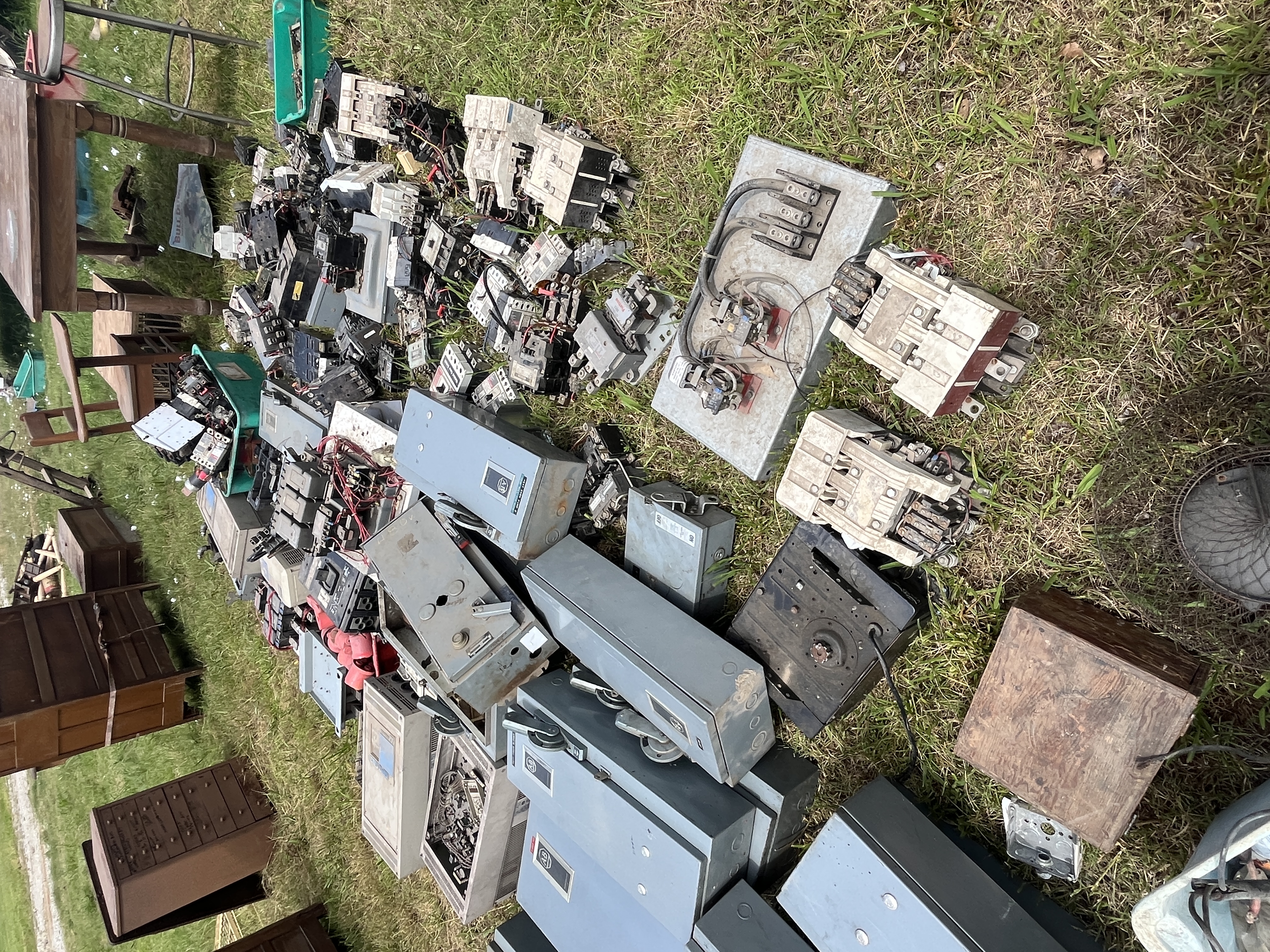 Real Estate & Personal Property Auction Image