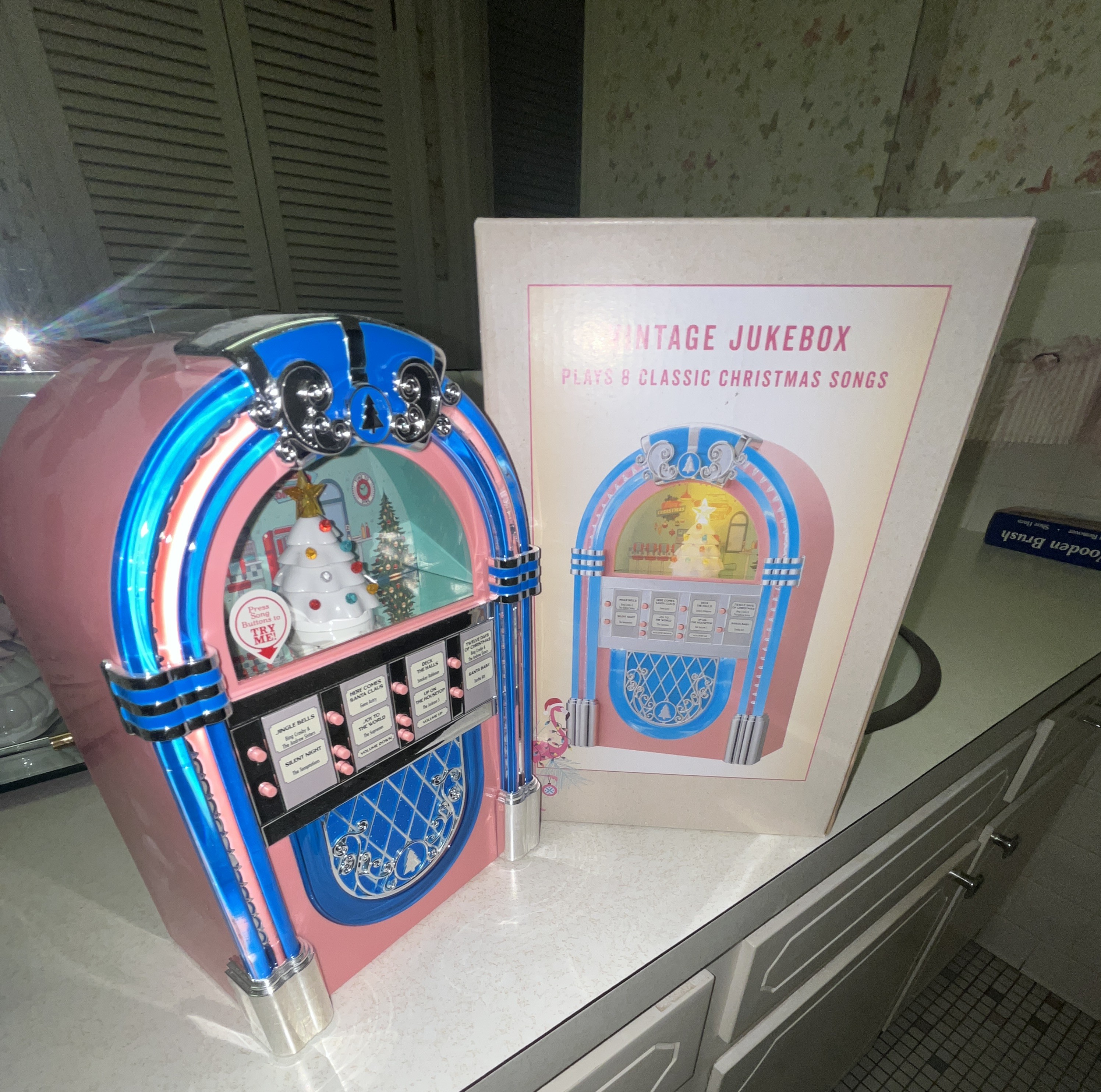 Estate Auction Image