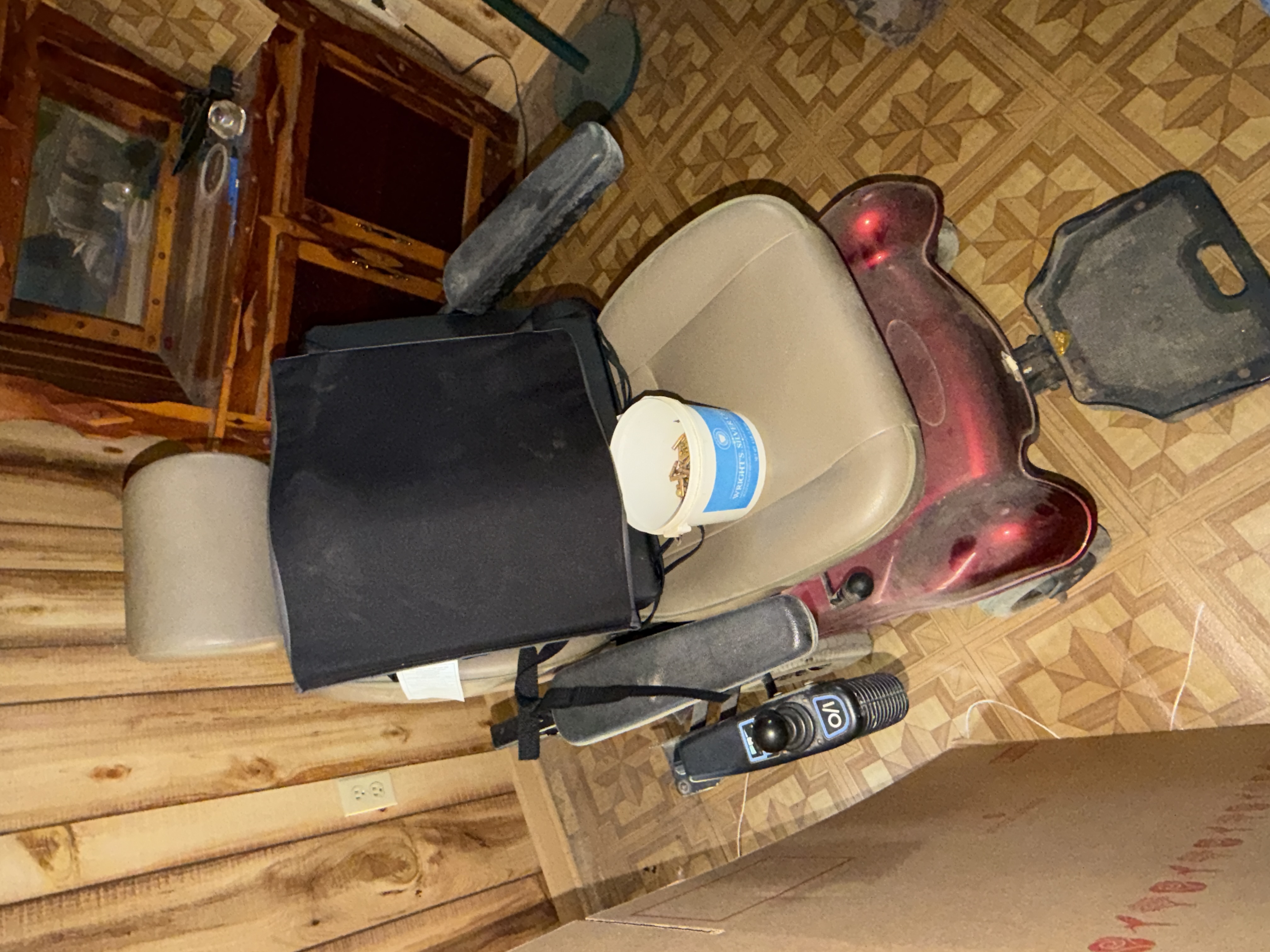 Real Estate & Personal Property Auction Image