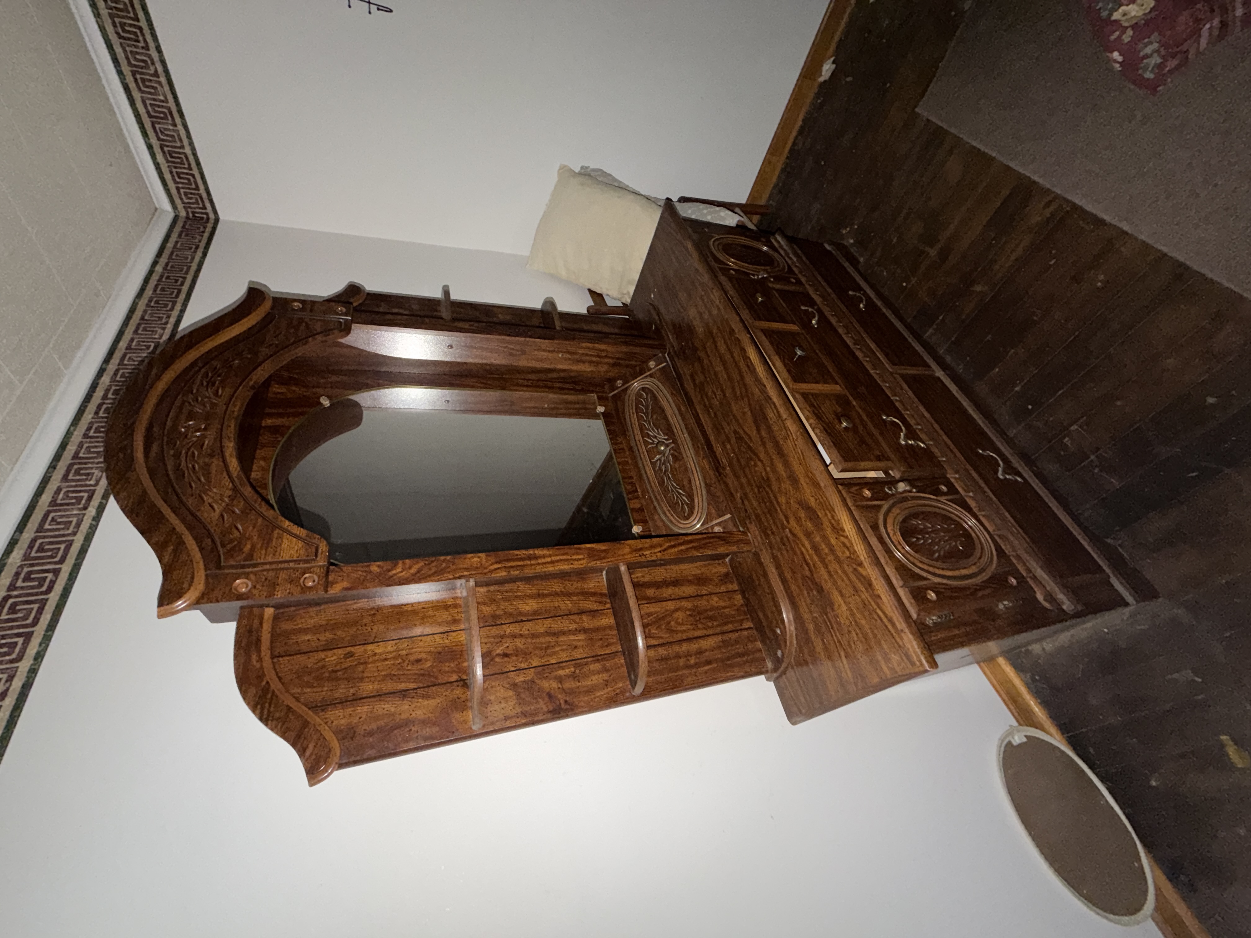 Real Estate & Personal Property Auction Image