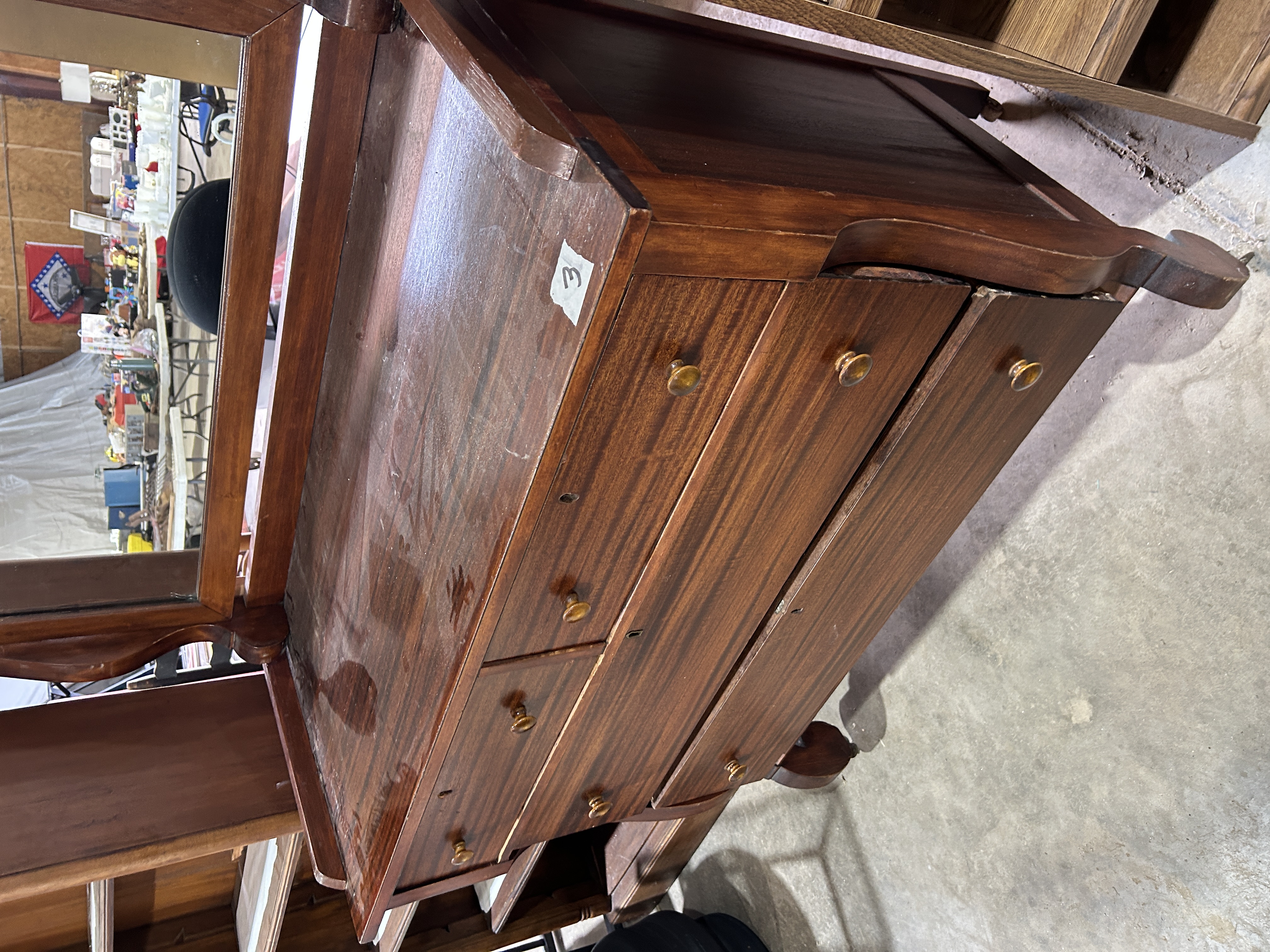 Live Public Auction Image