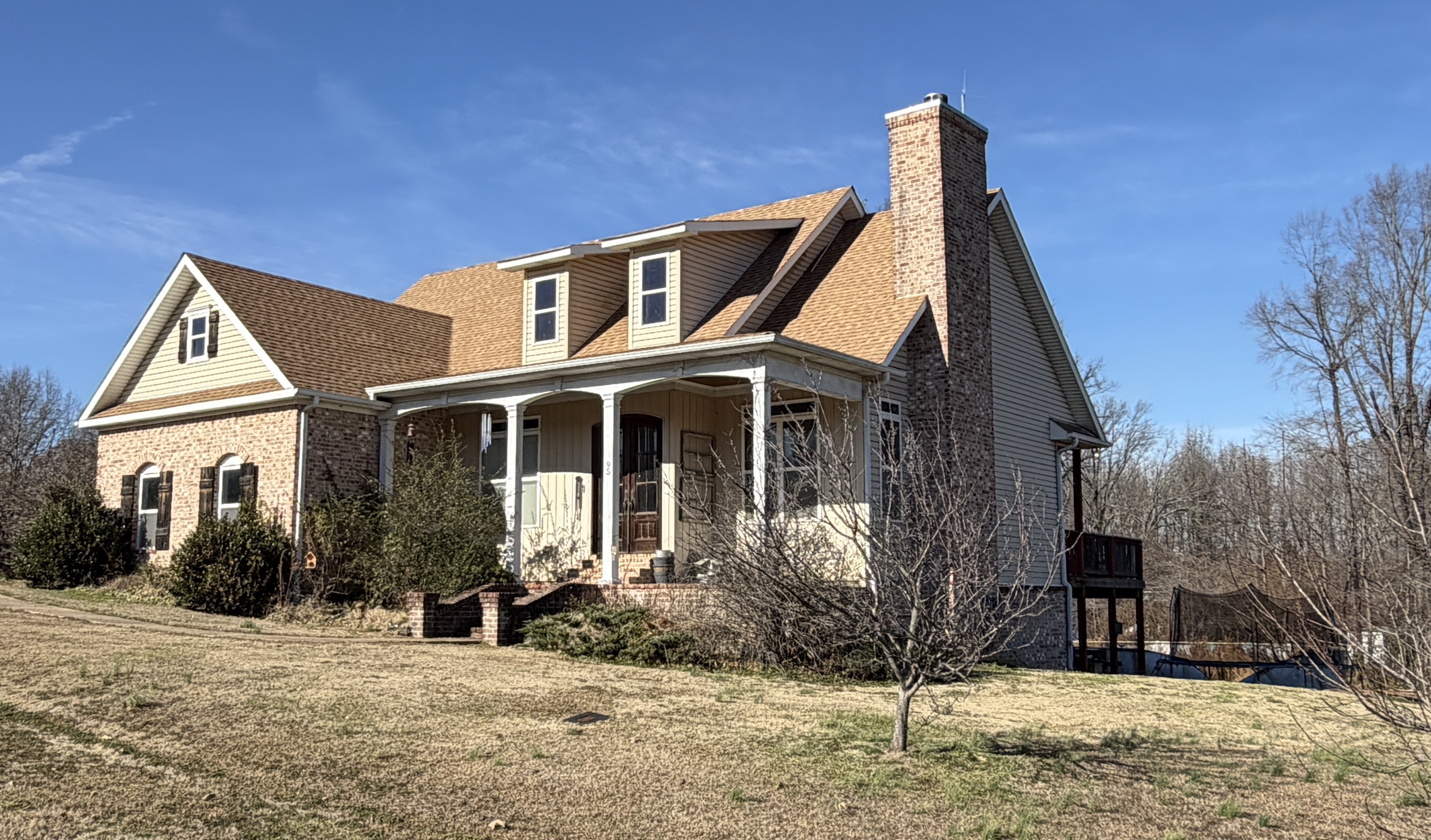 Real Estate & Personal Property Auction Image