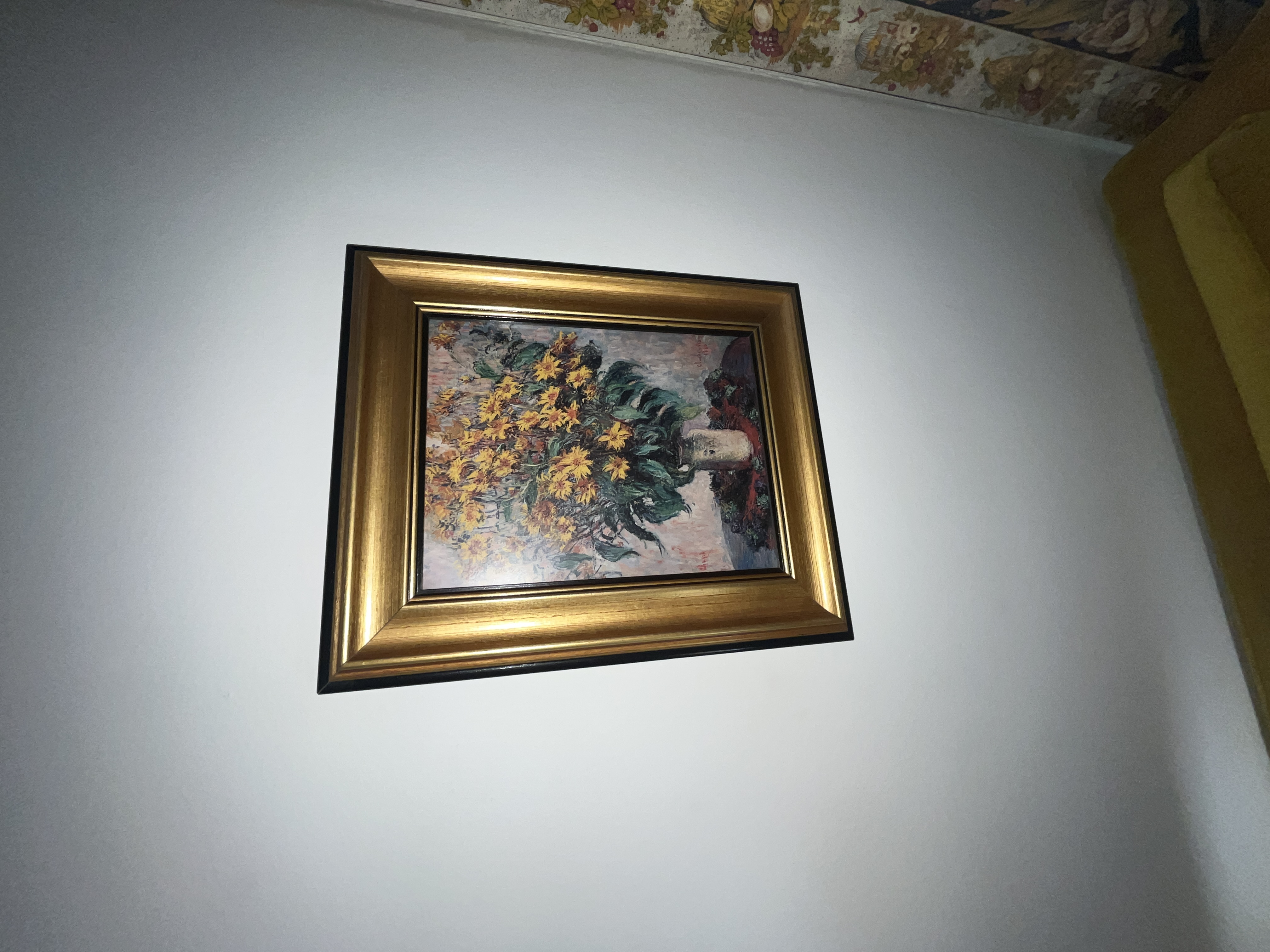 Estate Auction Image
