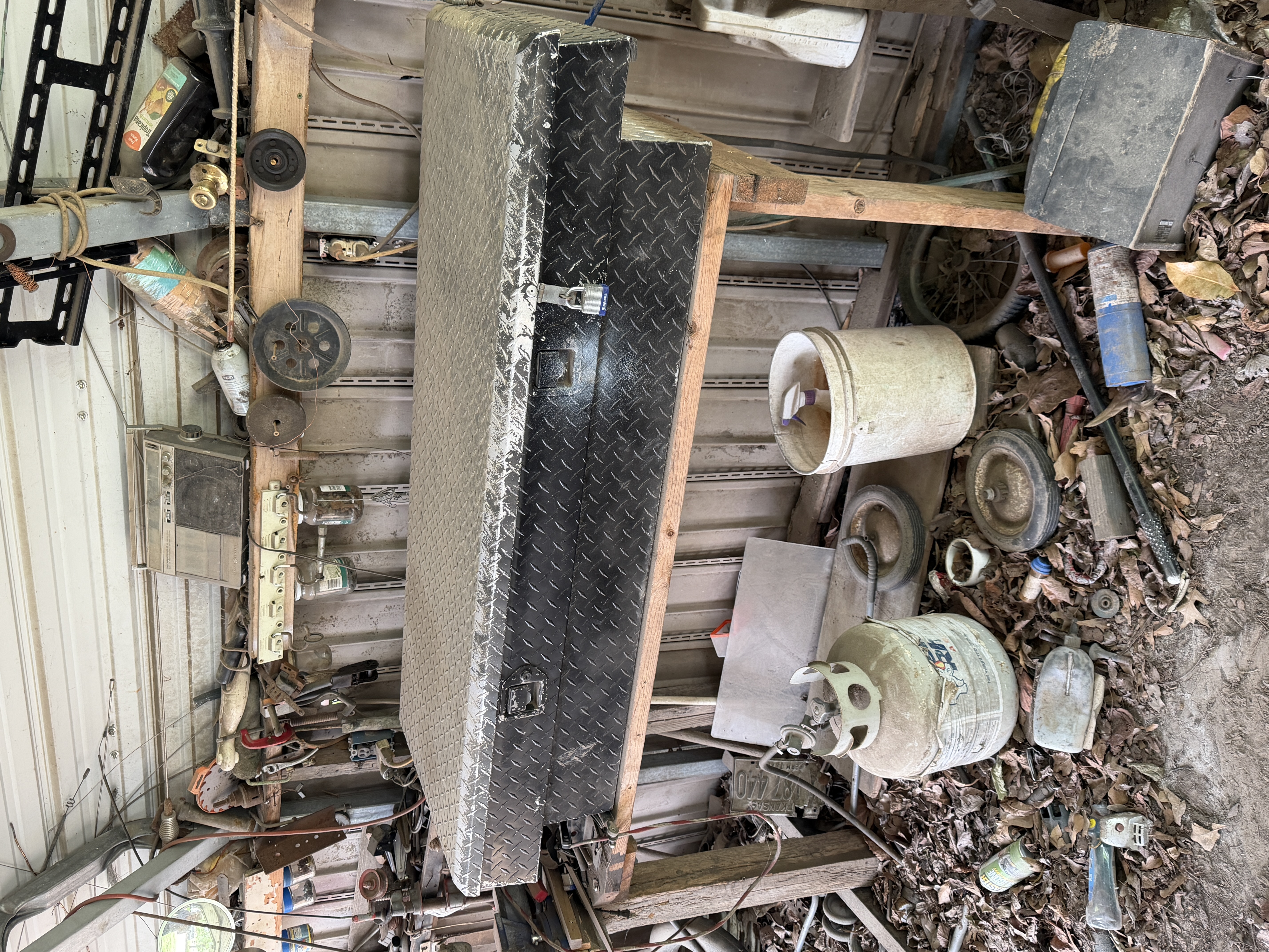 Real Estate & Personal Property Auction Image