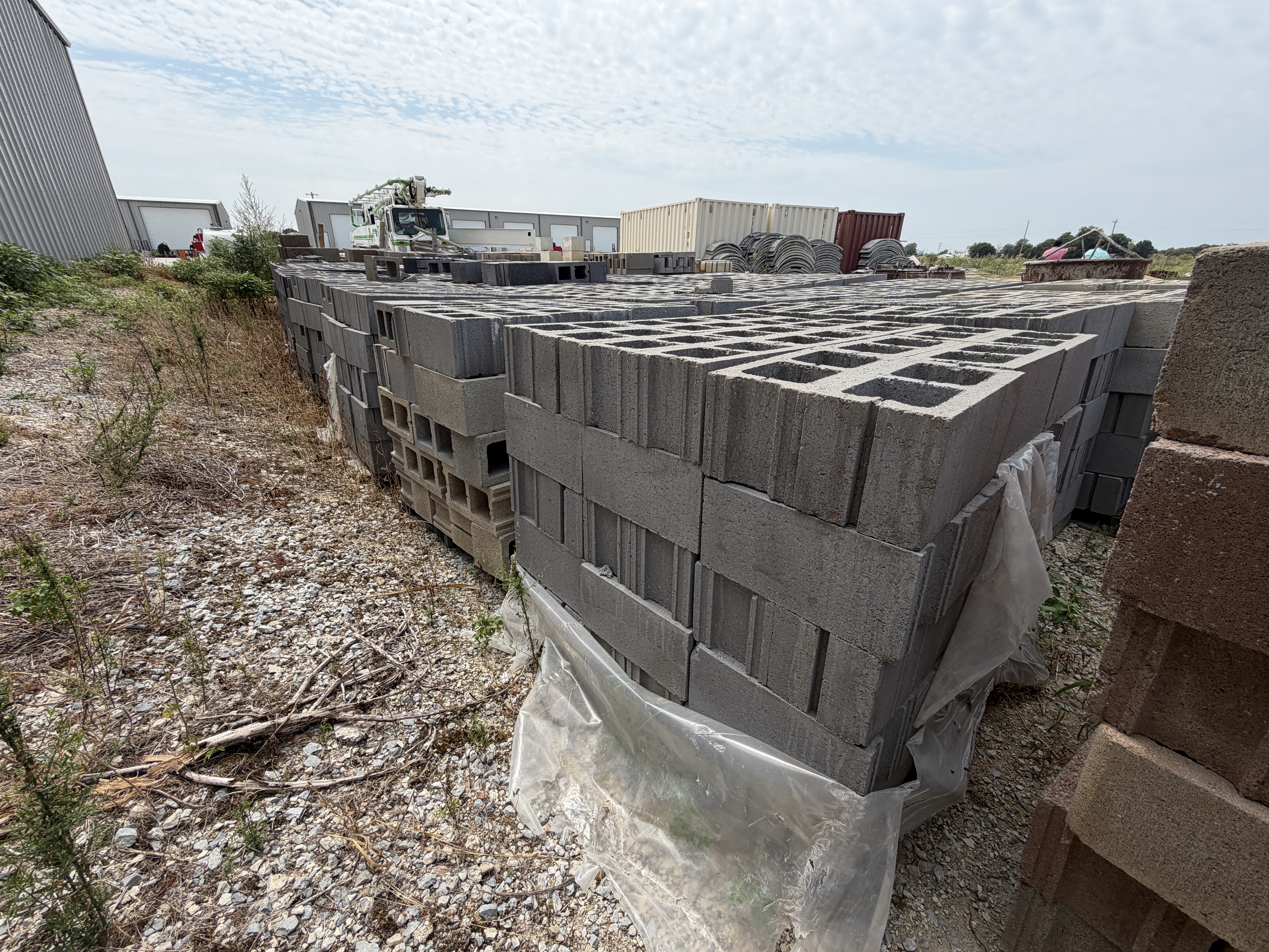 M&M Concrete Surplus Equipment Auction Image