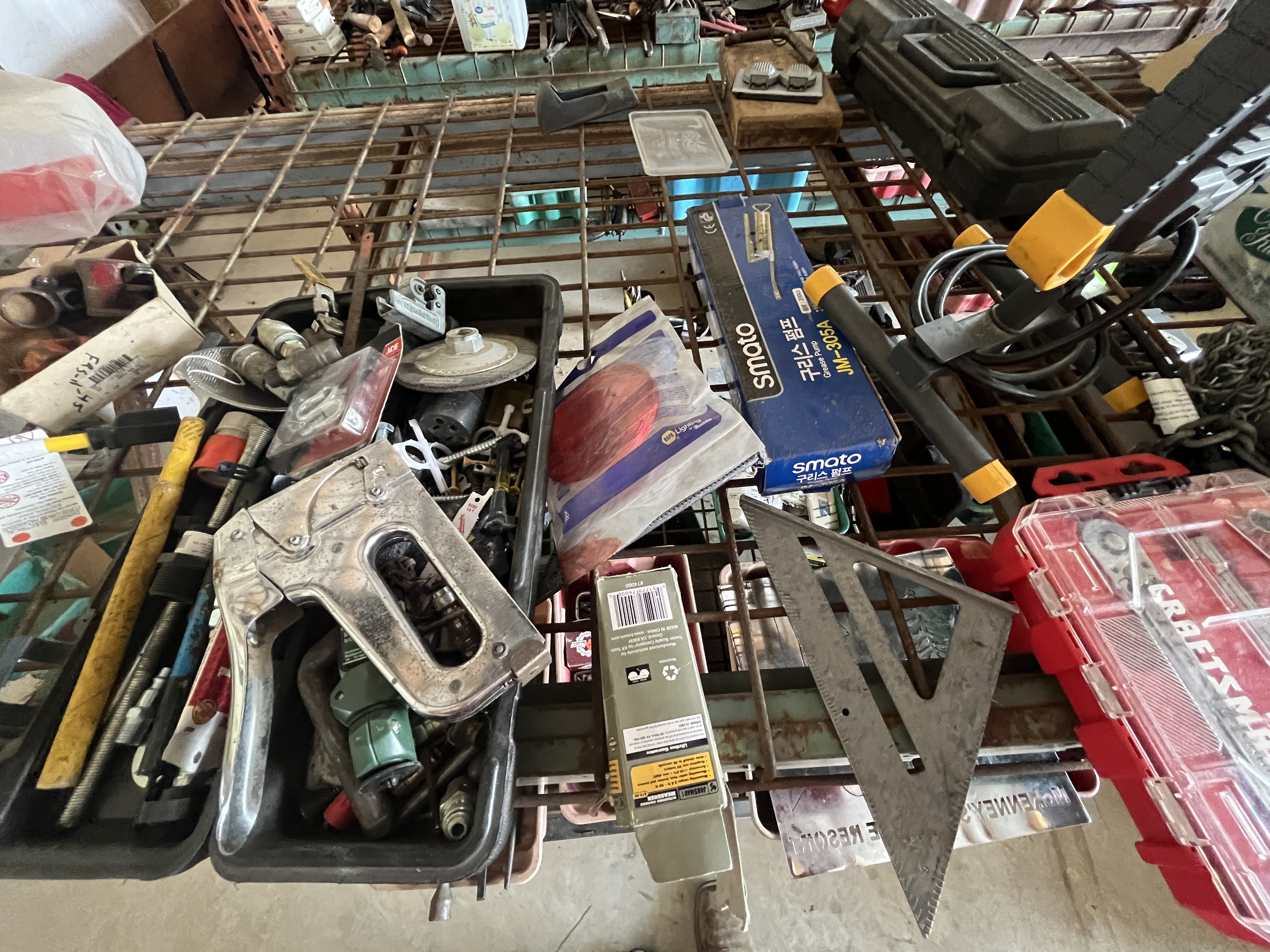 Real Estate & Personal Property Auction Image
