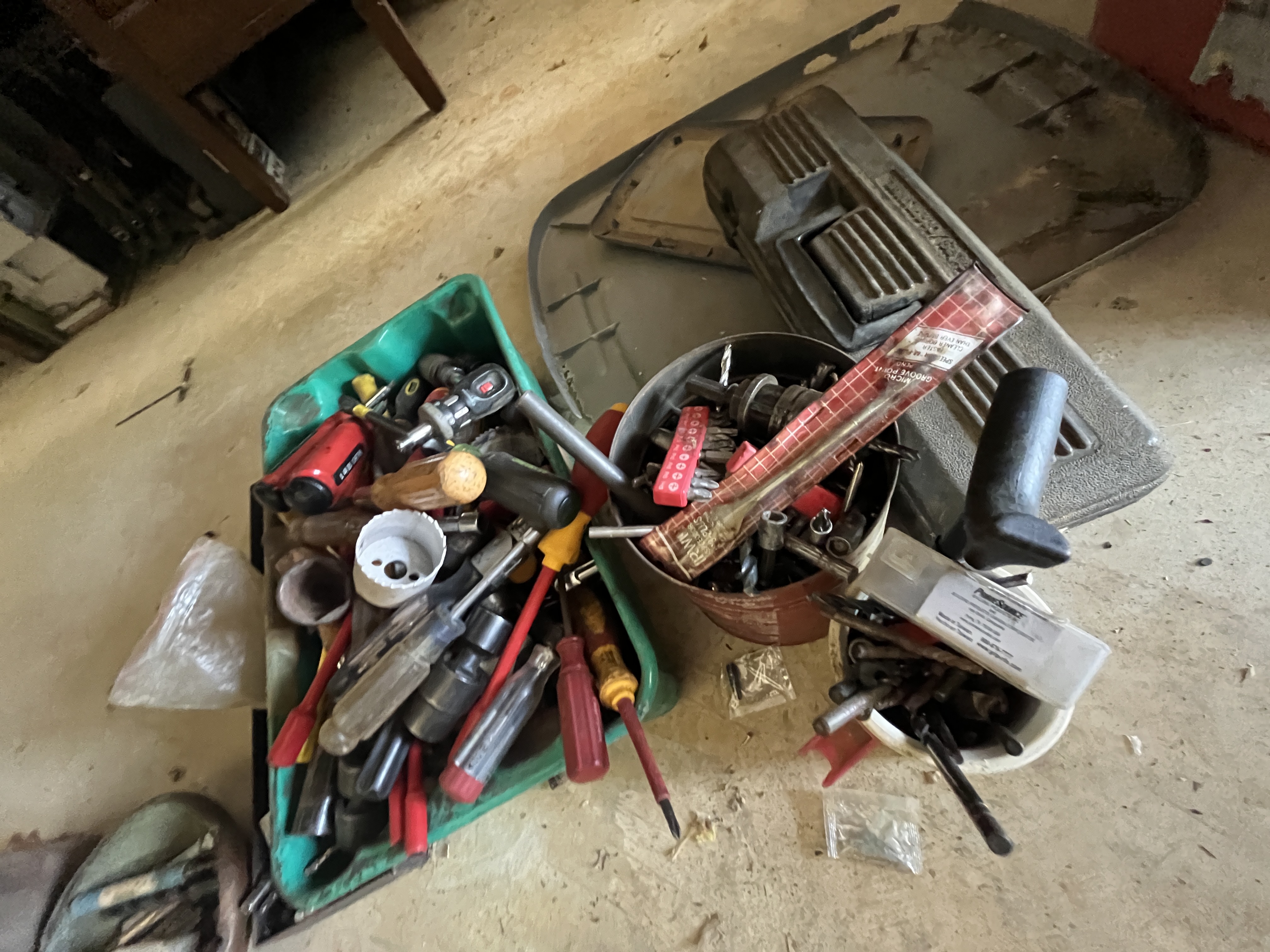 Real Estate & Personal Property Auction Image