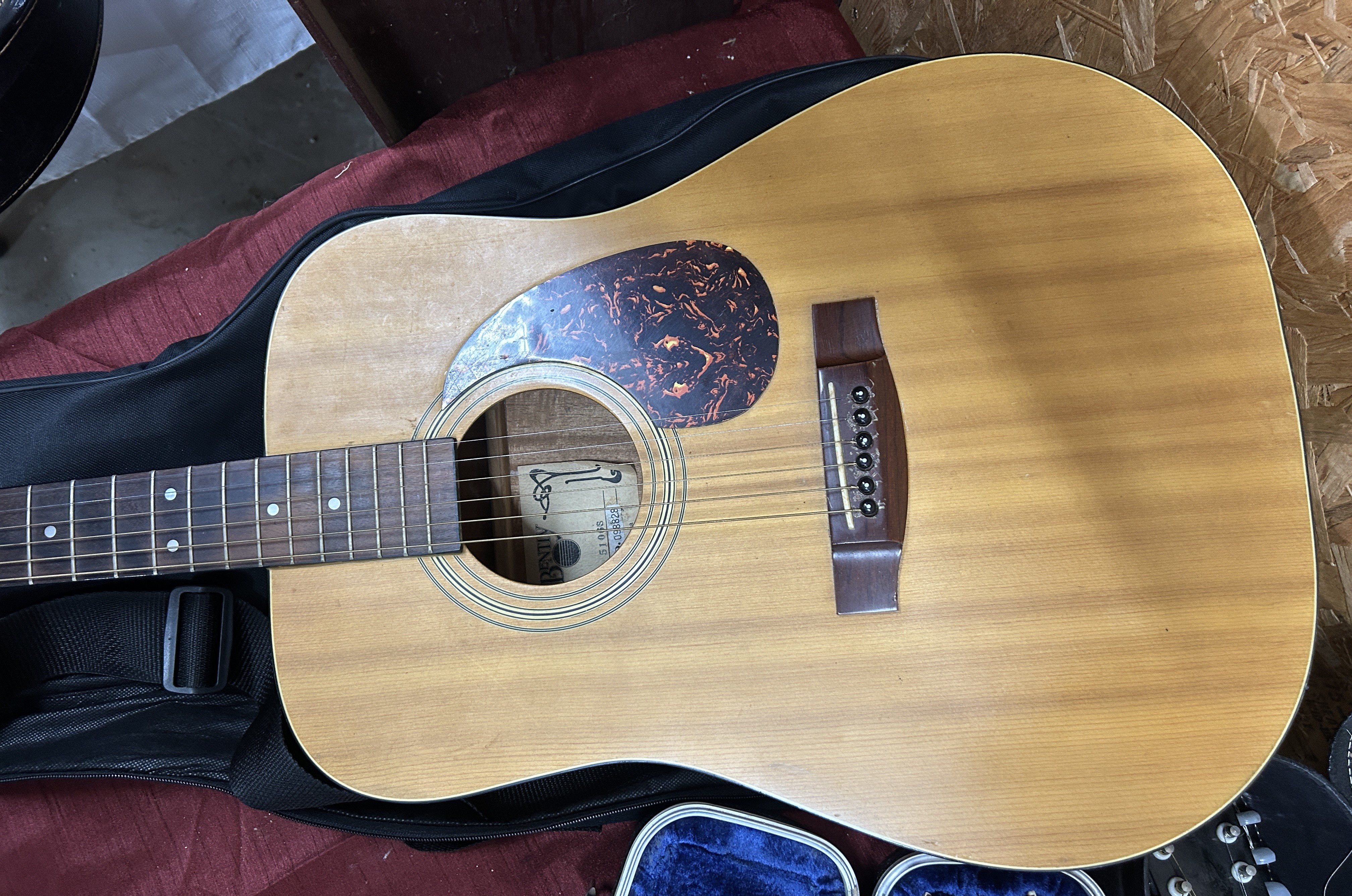 Estates of Gun & Bayonet Collection and Tools Image