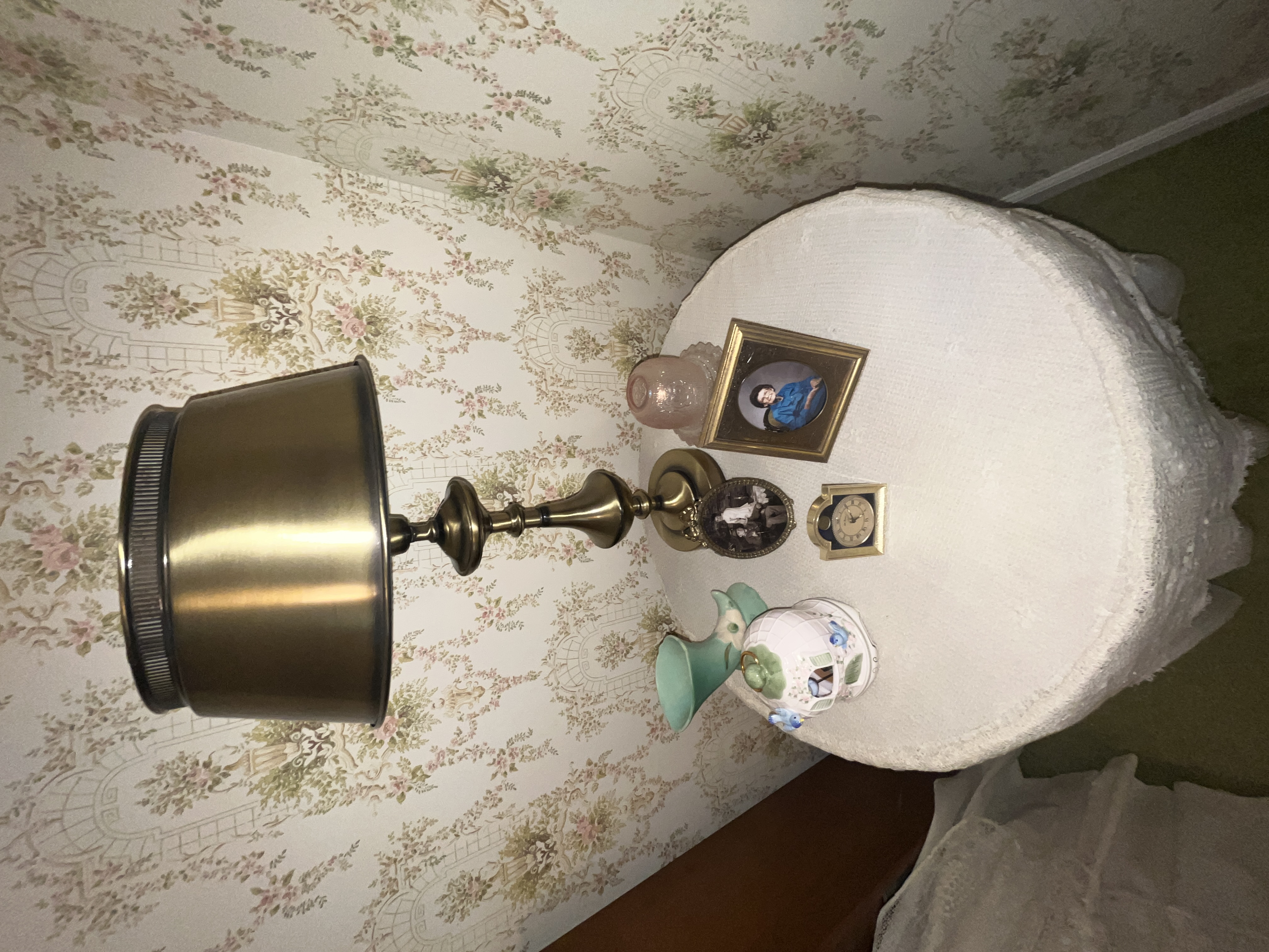 Estate Auction Image