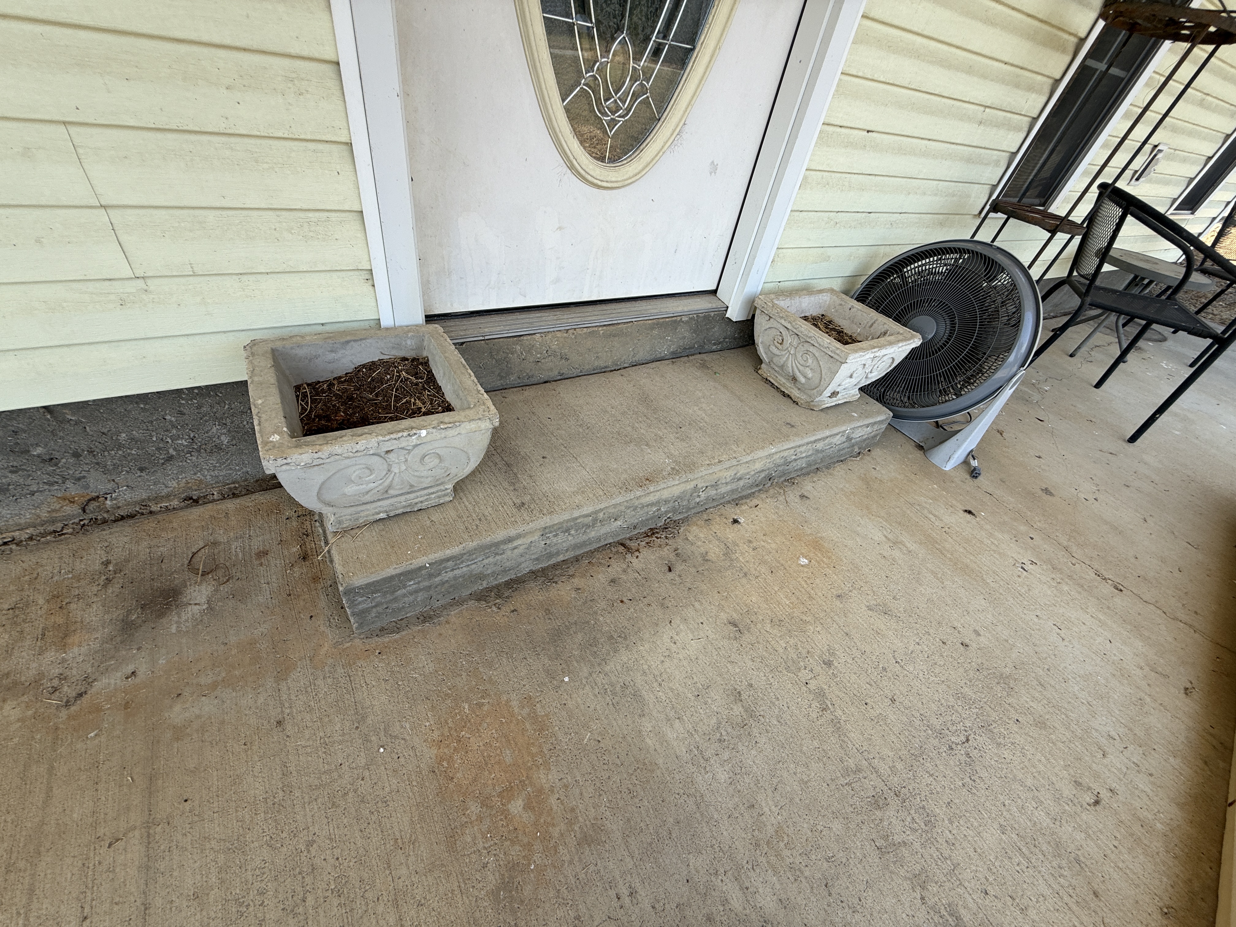 Real Estate & Personal Property Auction Image
