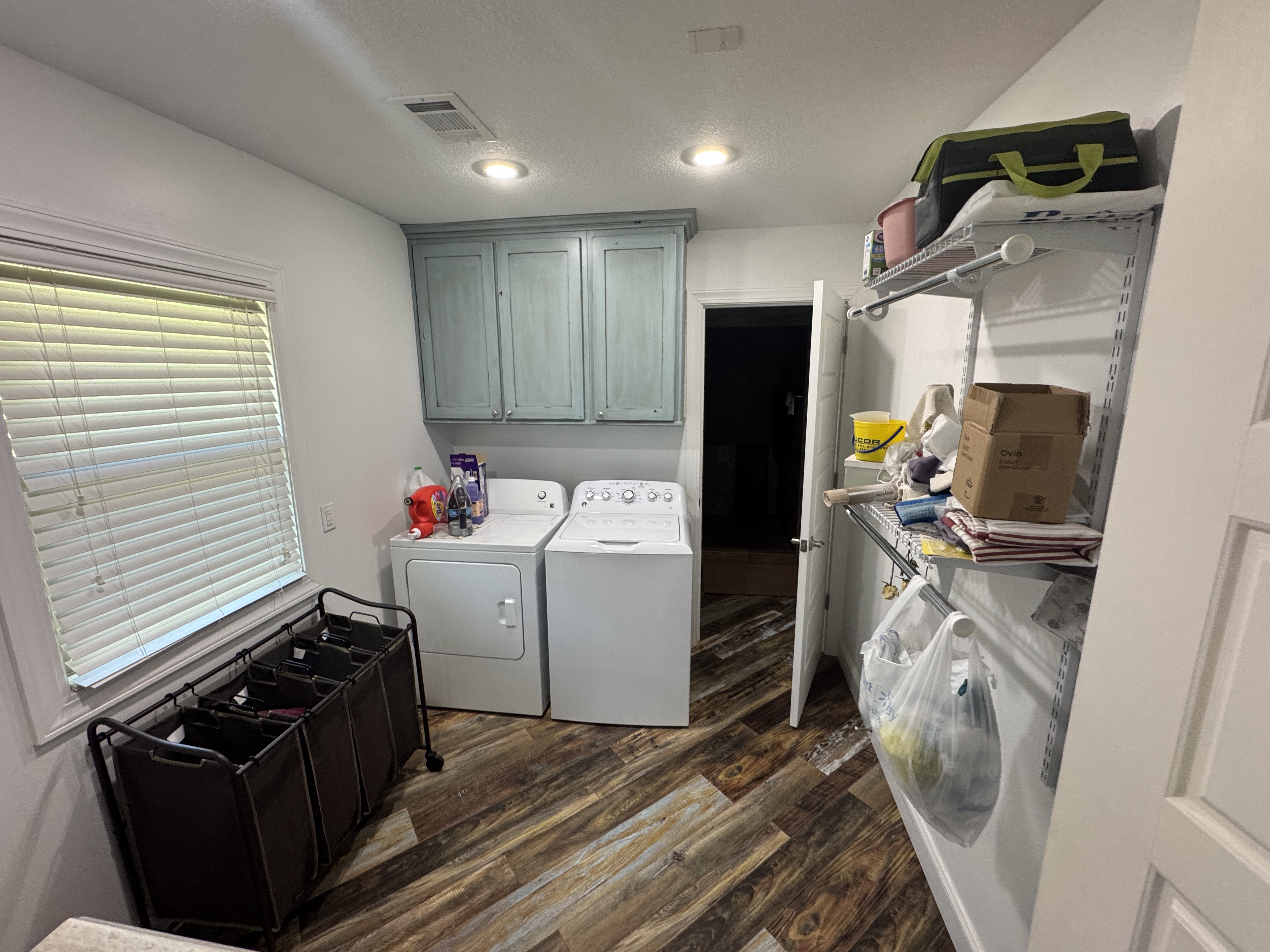 Real Estate & Personal Property Auction Image