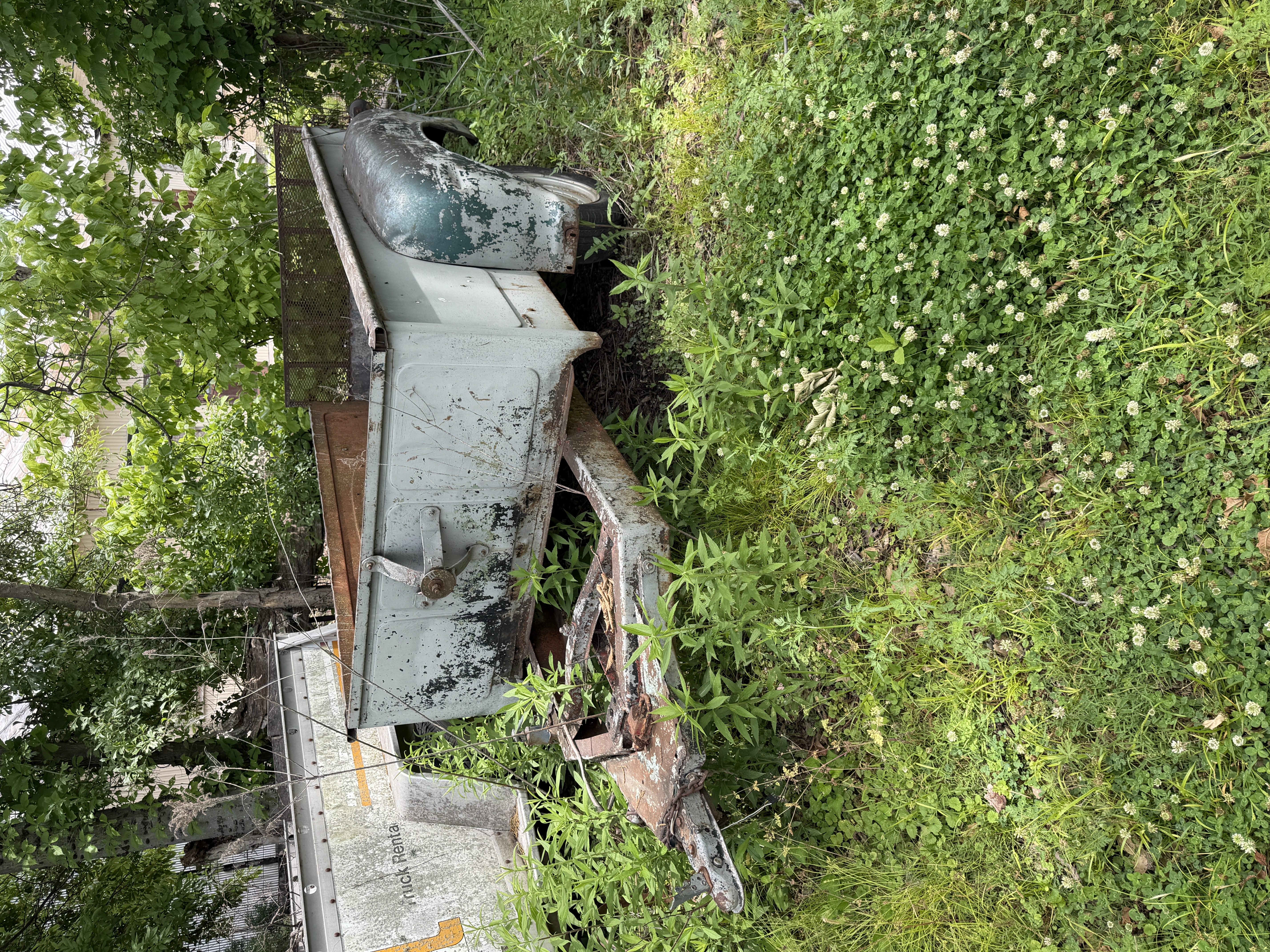 Real Estate & Personal Property Auction Image