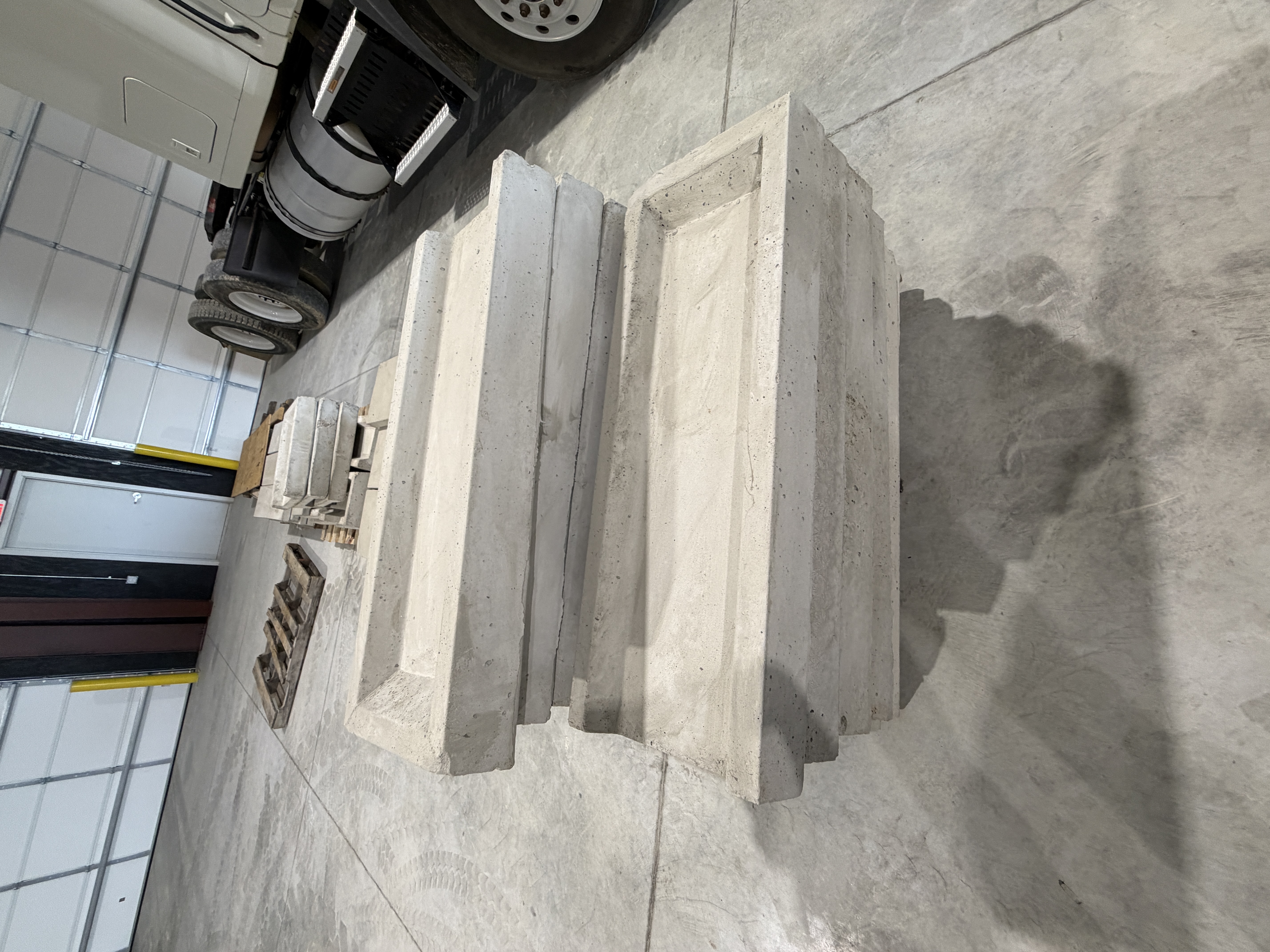 M&M Concrete Surplus Equipment Auction Image