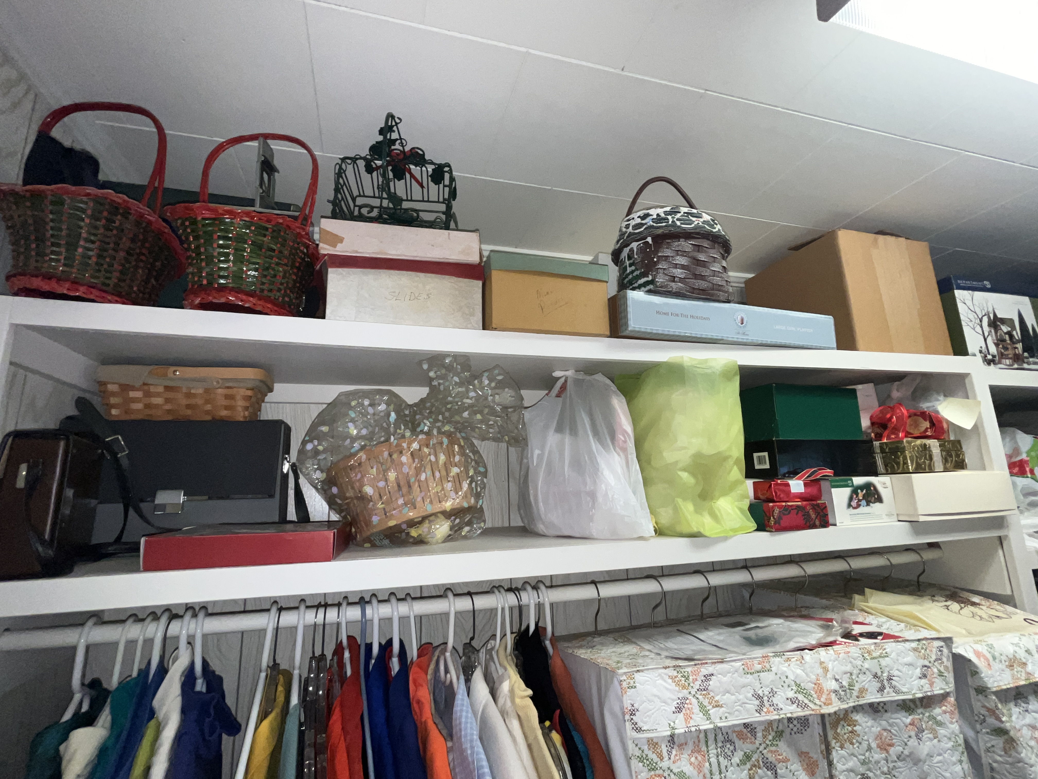 Estate Auction Image
