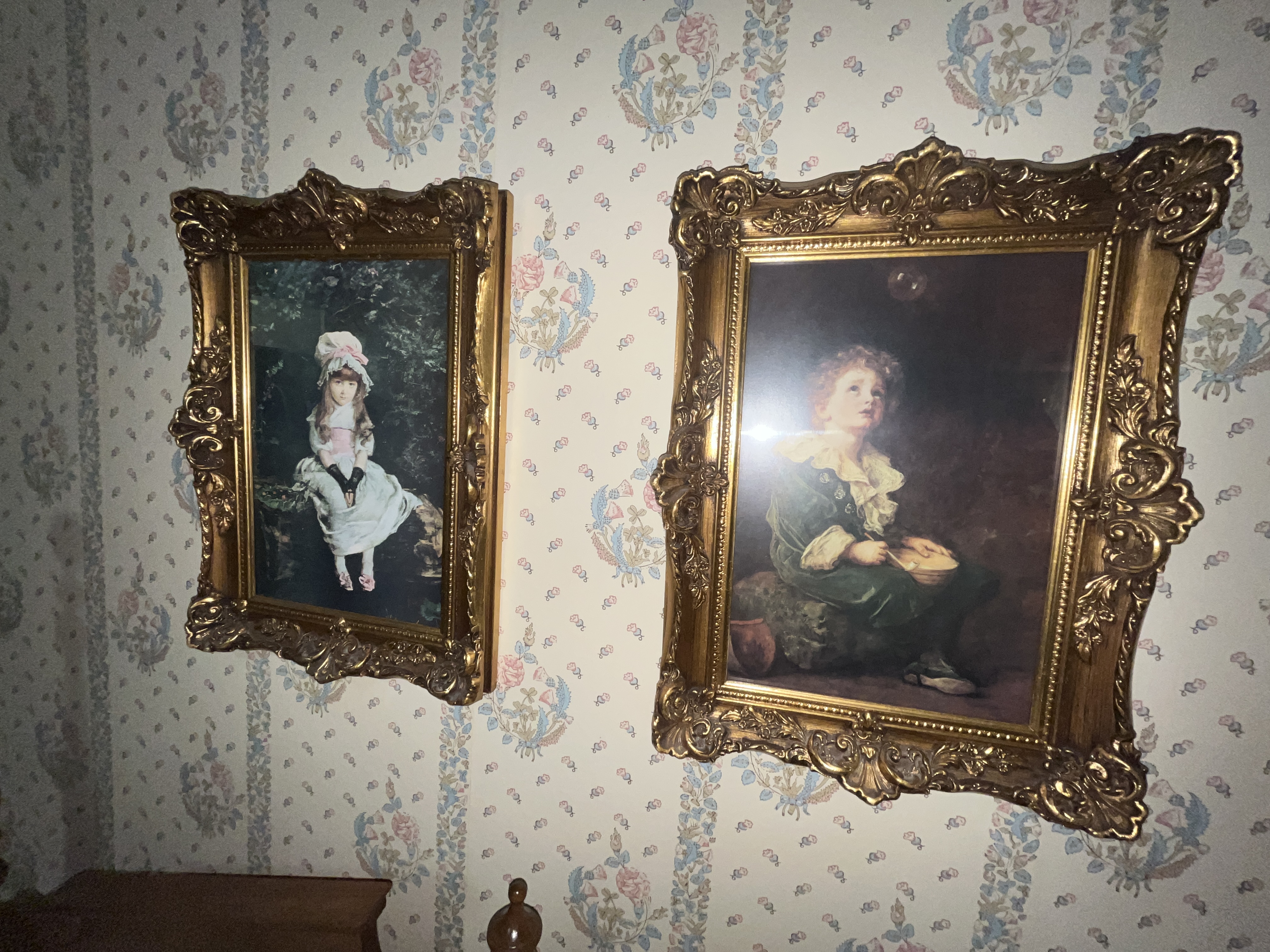 Estate Auction Image