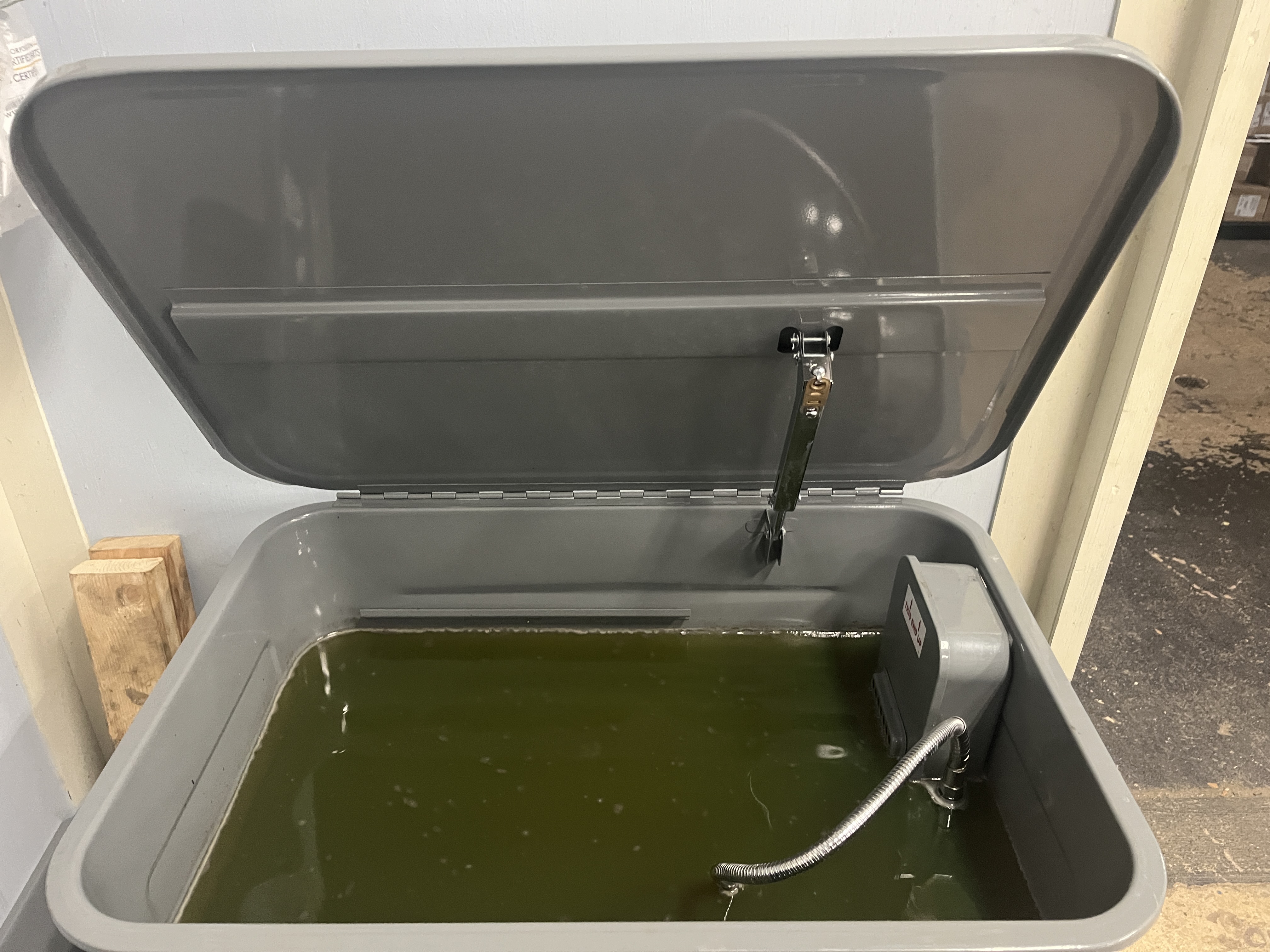 Appliance & Small Engine Parts Sellout Image