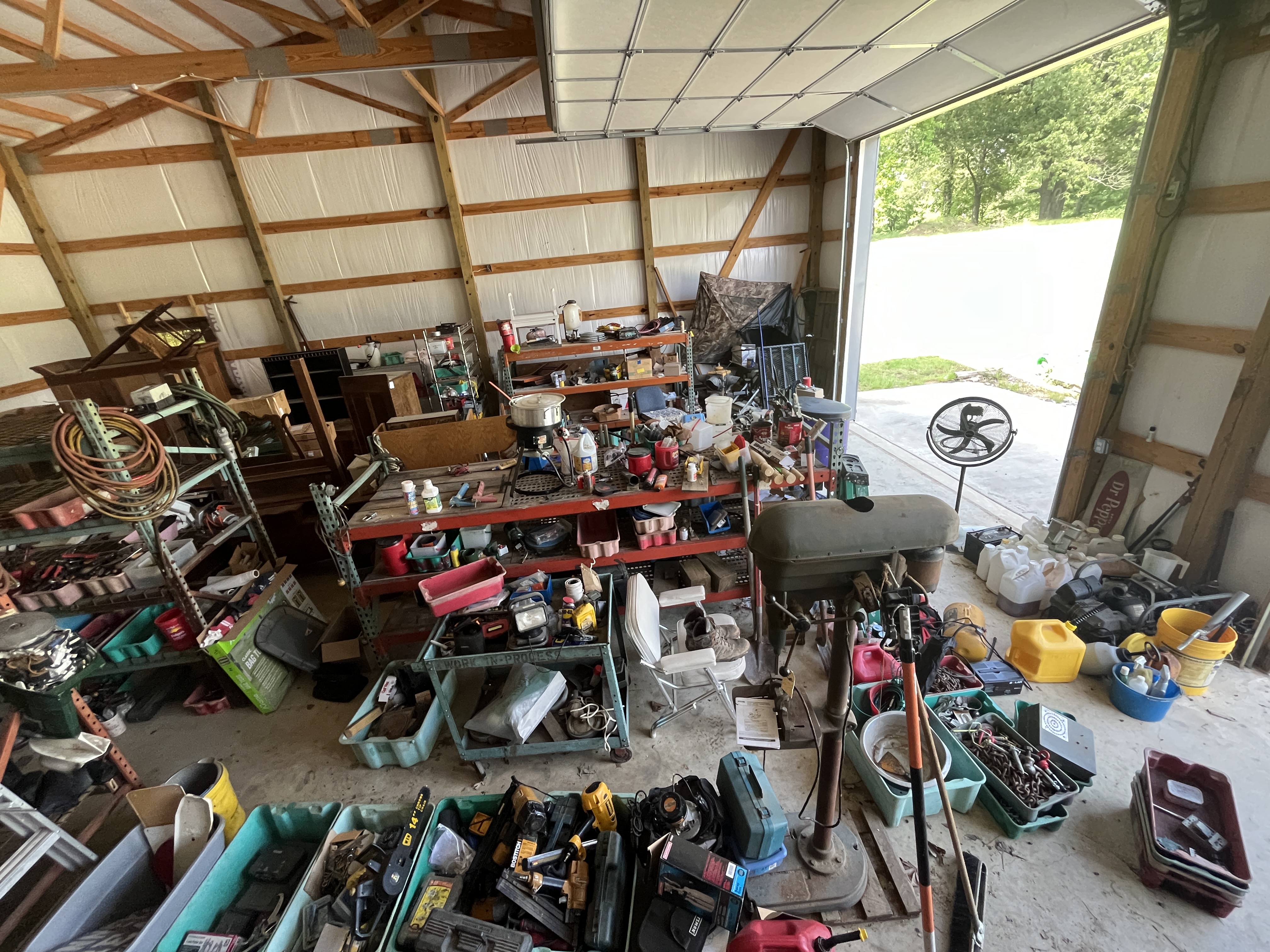 Real Estate & Personal Property Auction Image