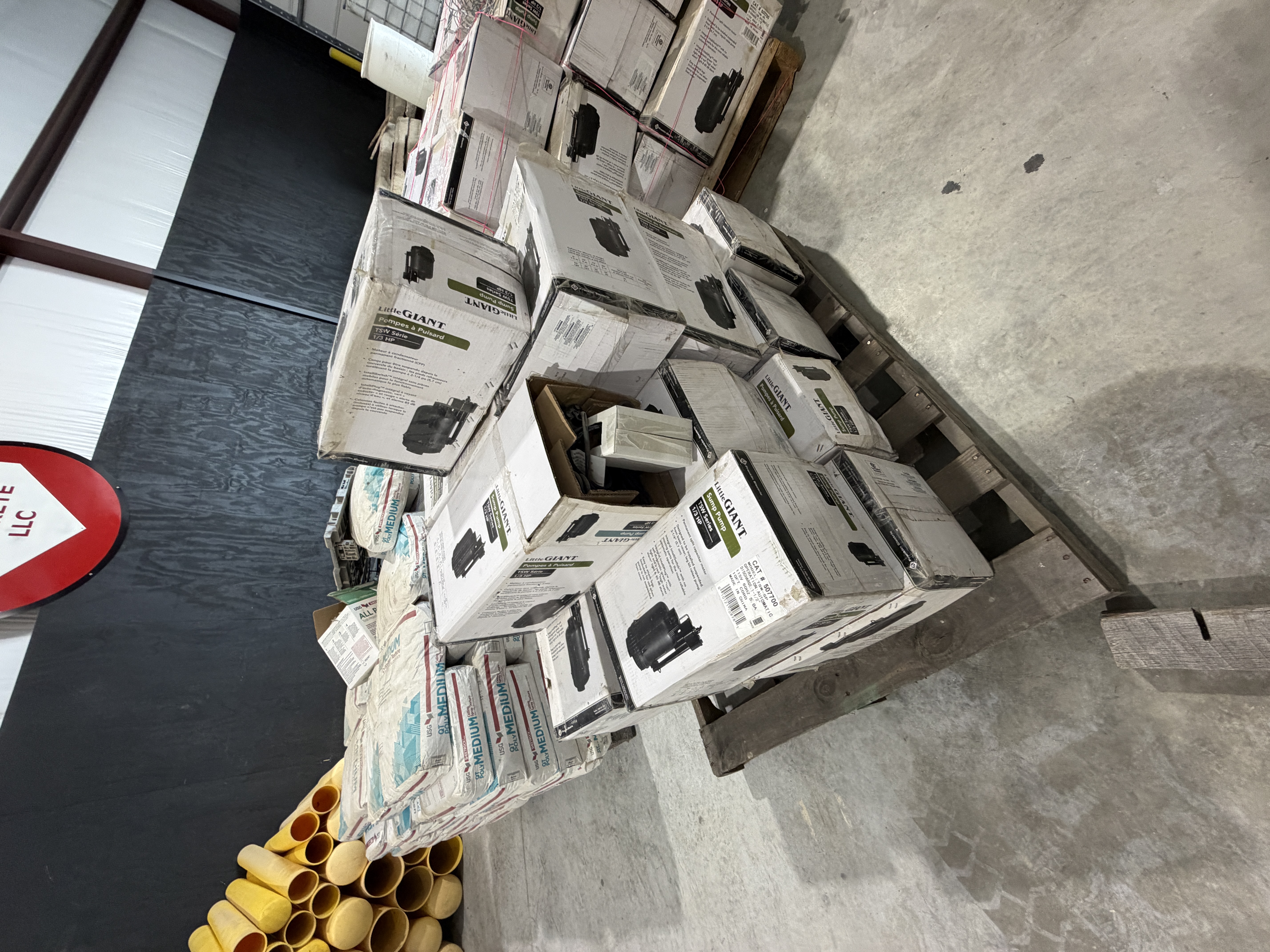 M&M Concrete Surplus Equipment Auction Image
