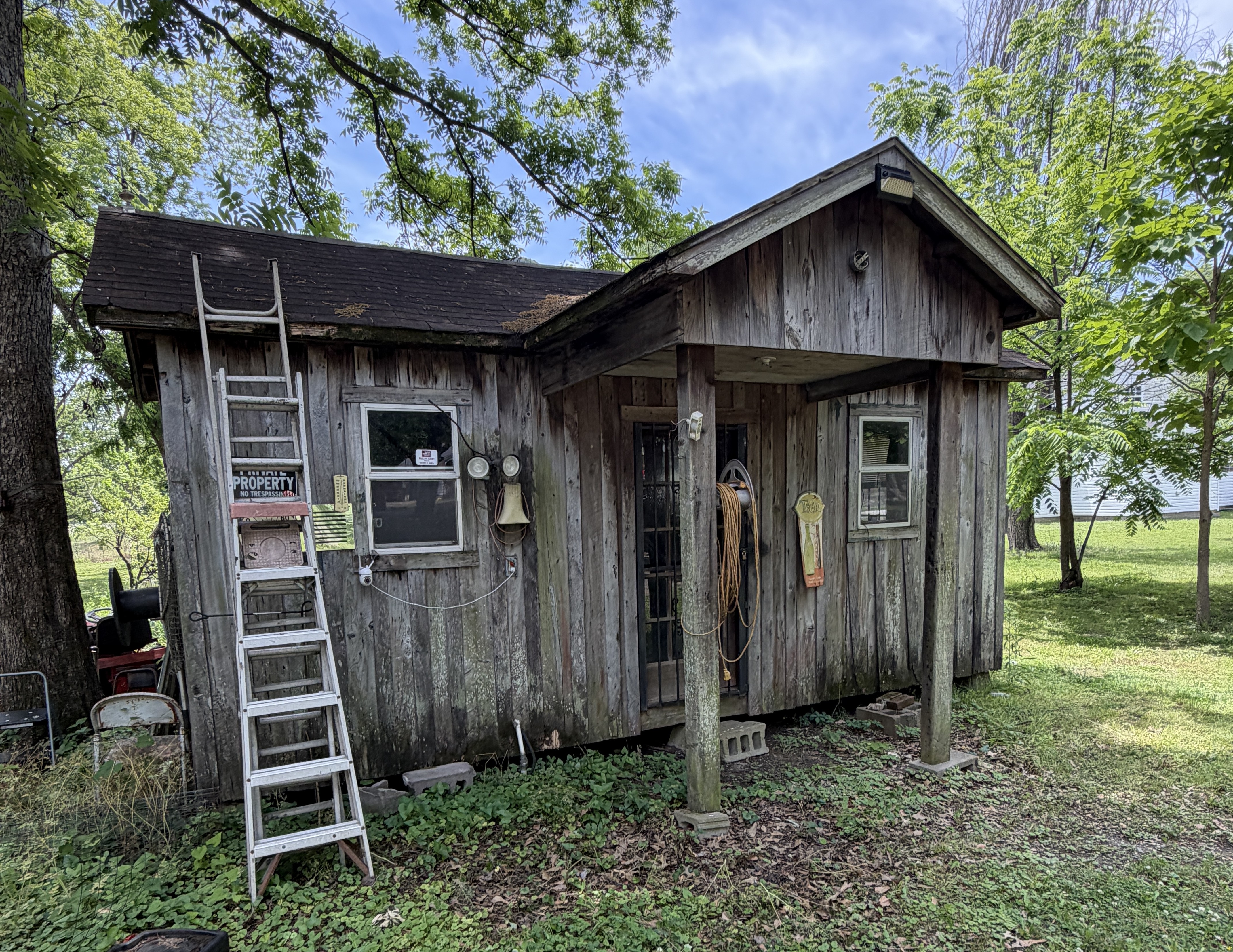 Real Estate & Personal Property Auction Image