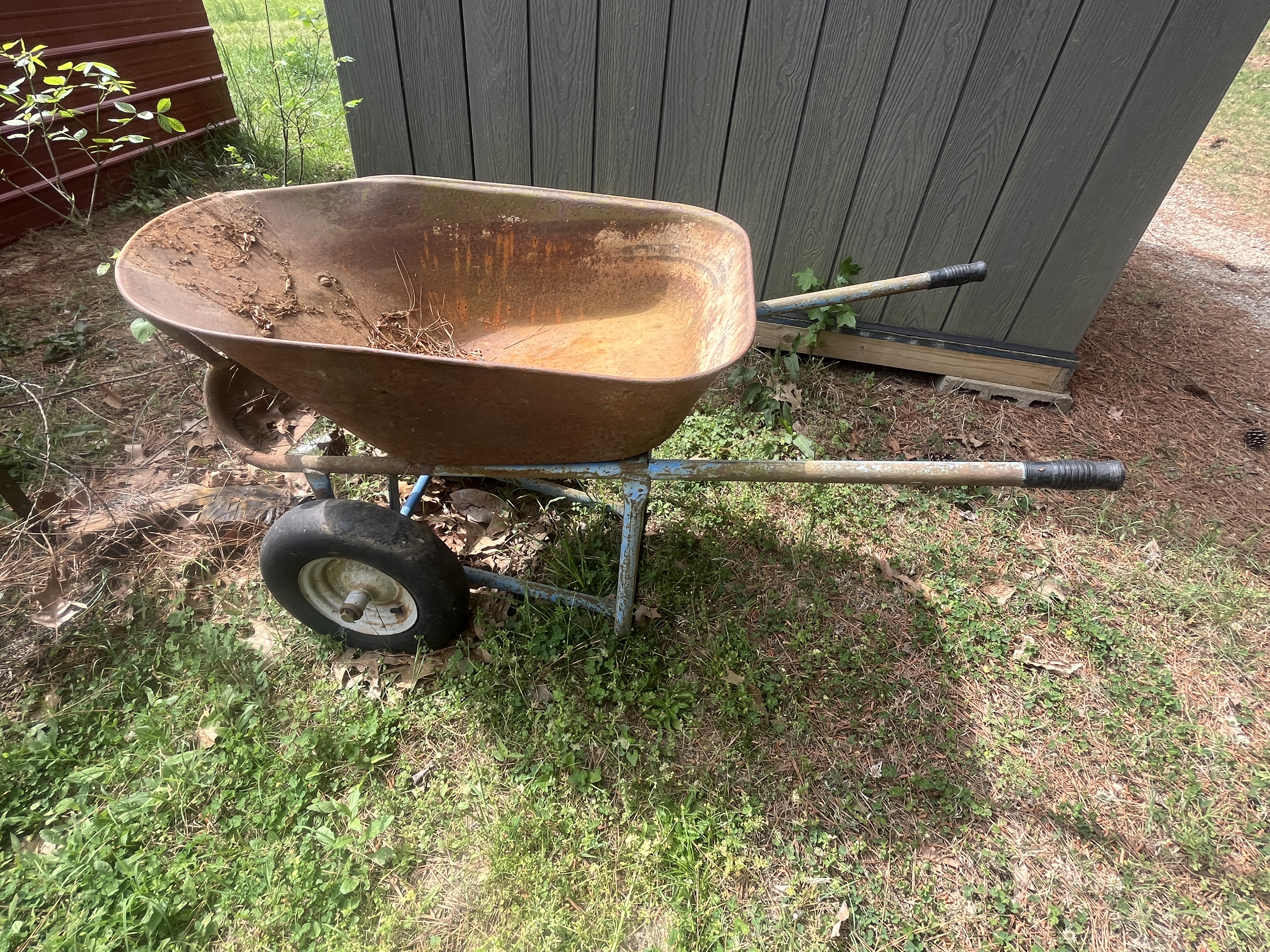 Moving Auction Image
