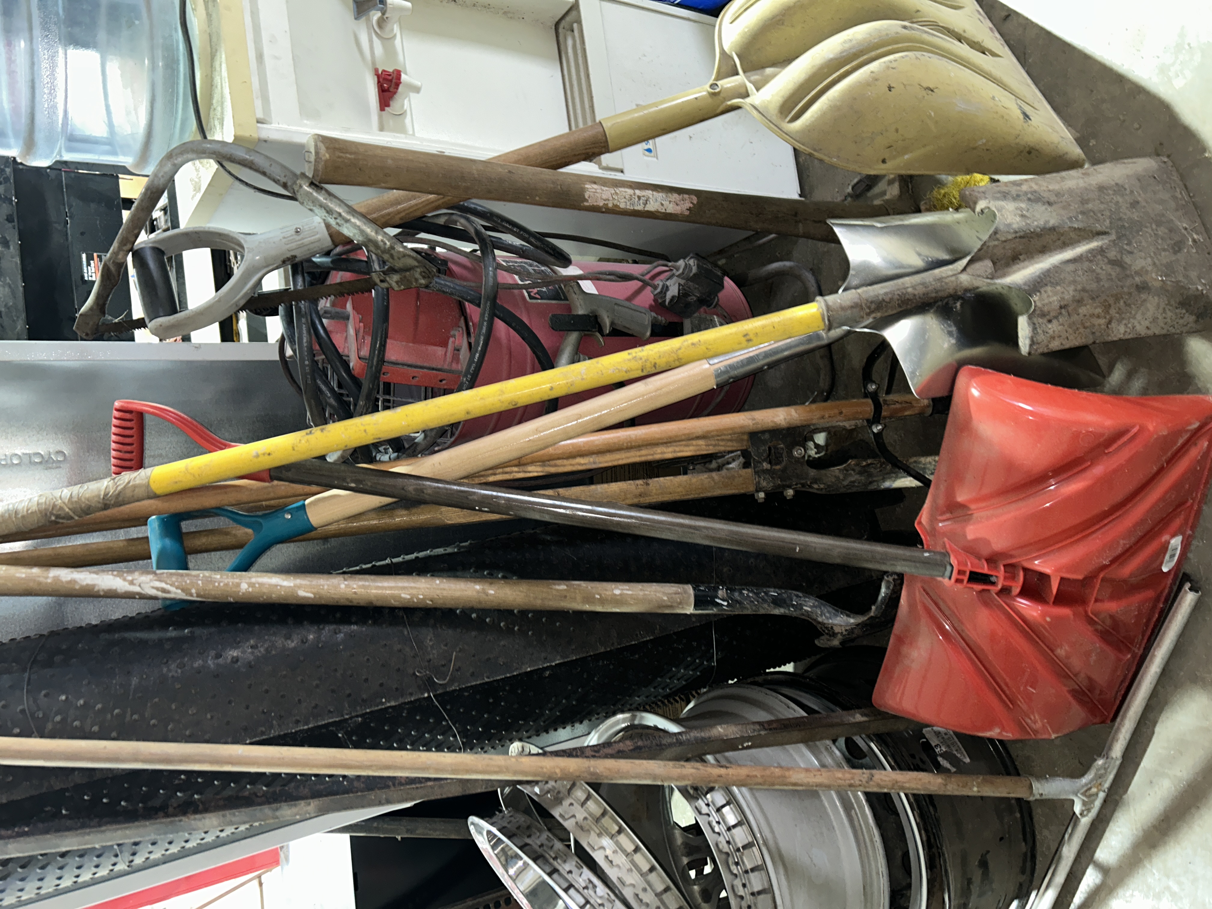 Estates of Gun & Bayonet Collection and Tools Image