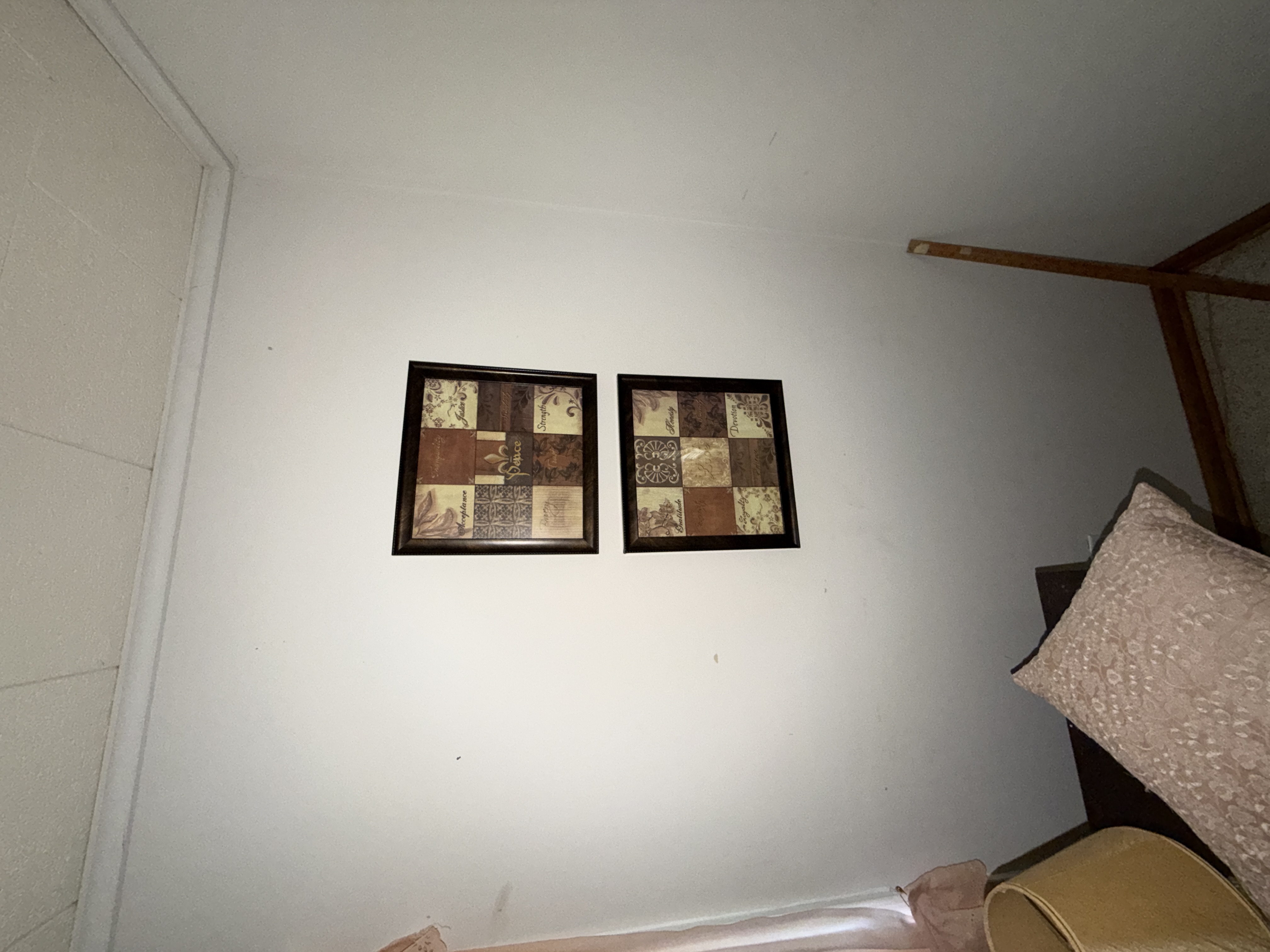 Real Estate & Personal Property Auction Image