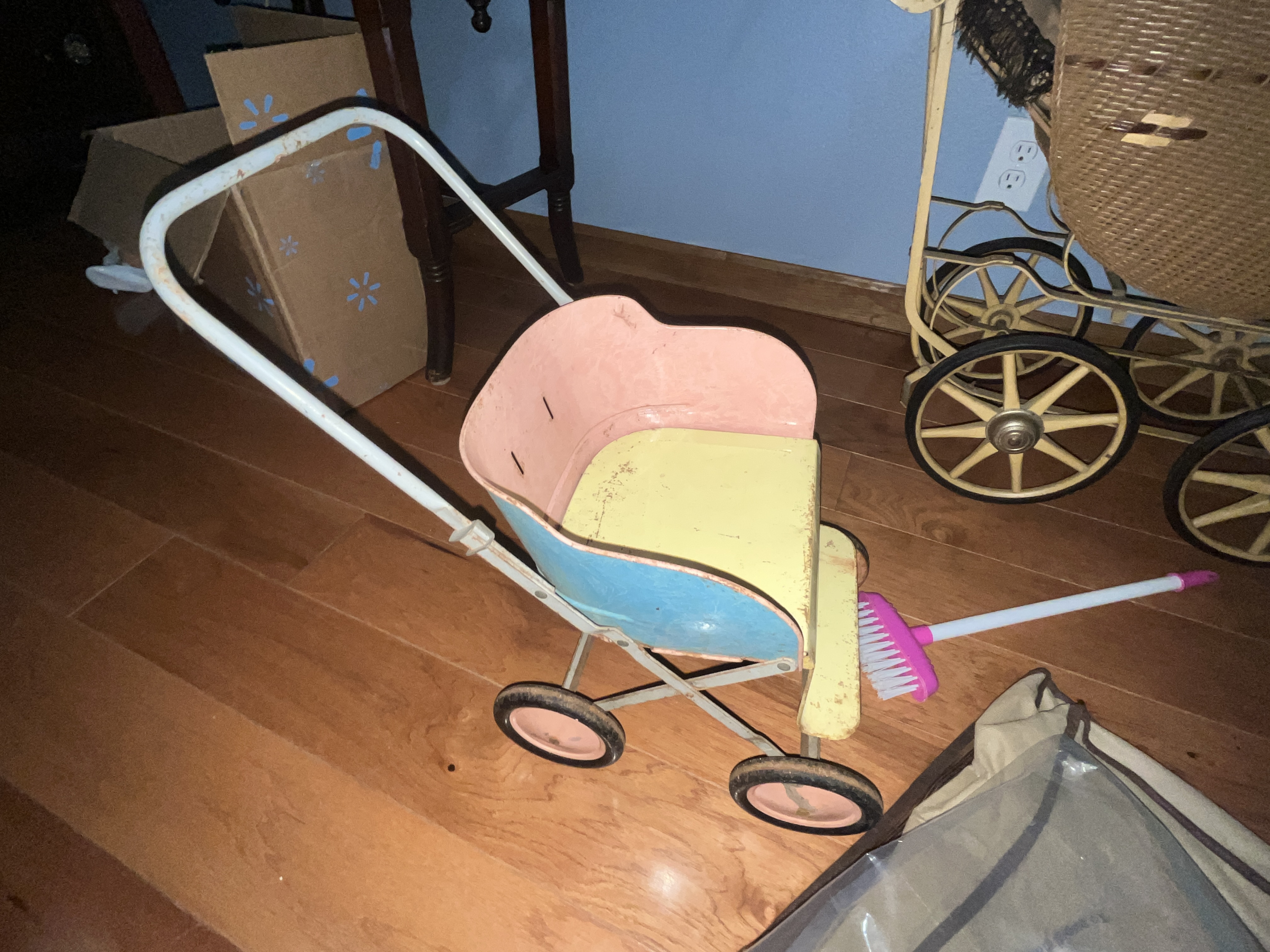 Varvil Estate Auction Image