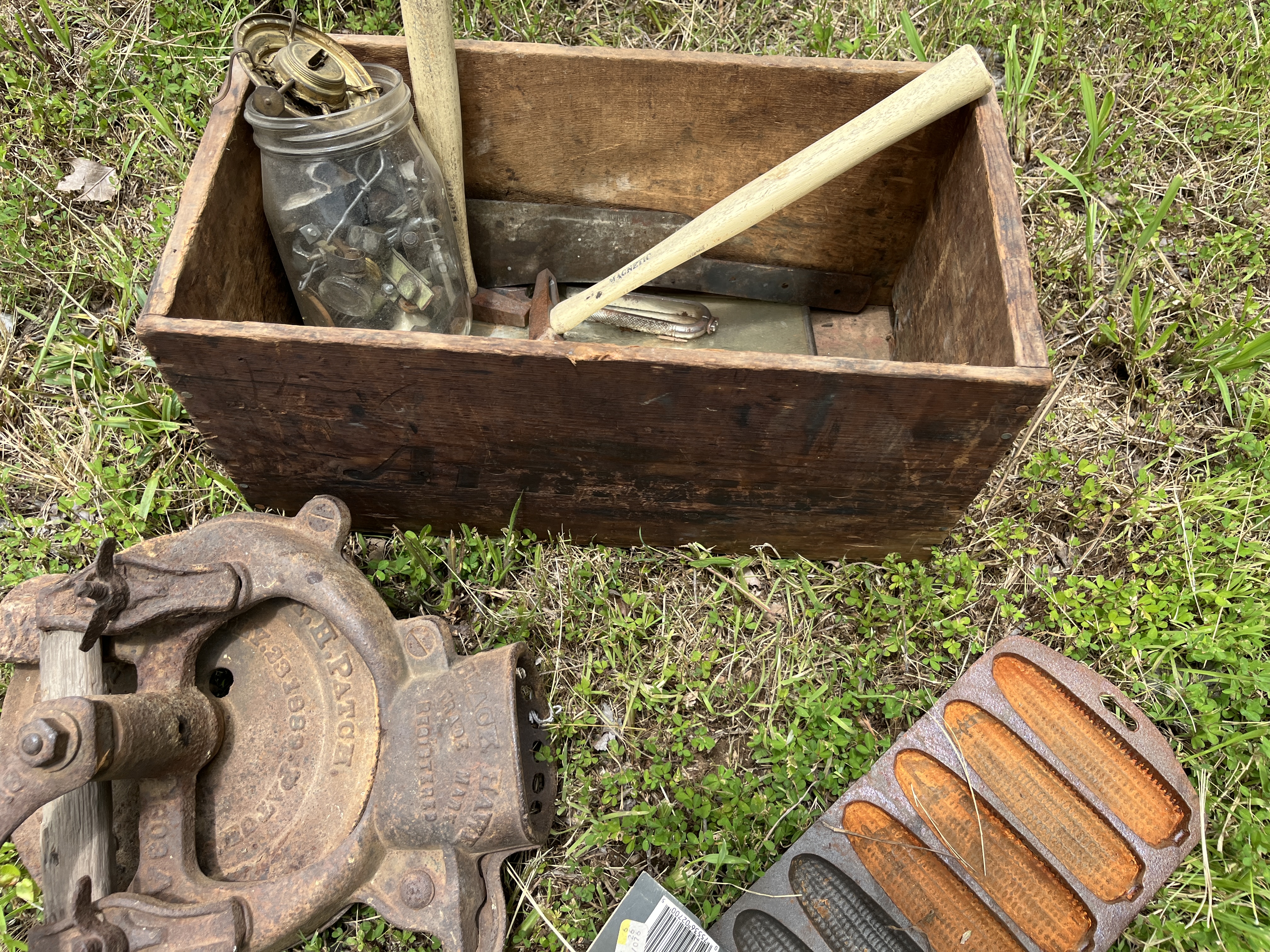 Real Estate & Personal Property Auction Image