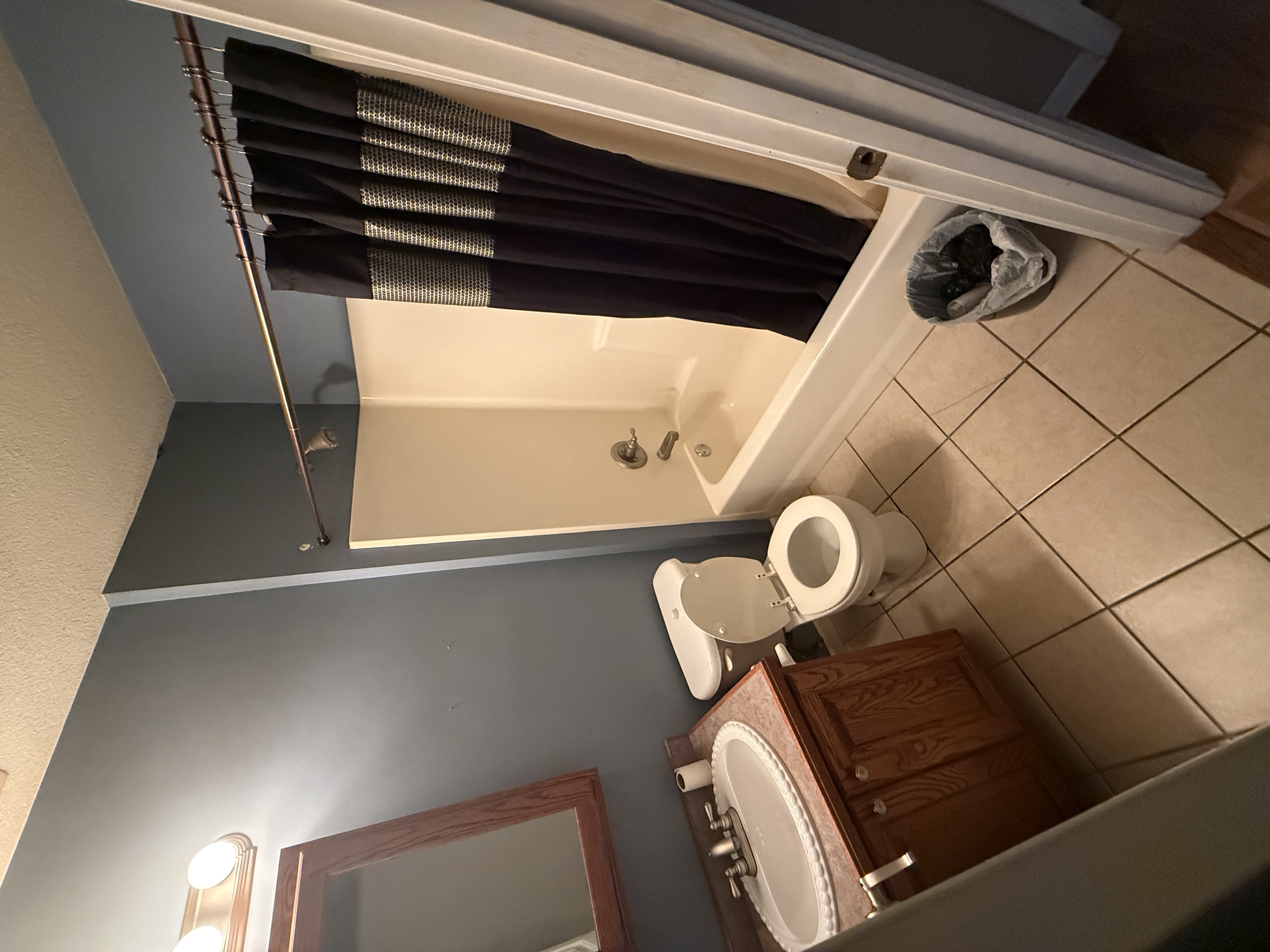 Real Estate & Personal Property Auction Image