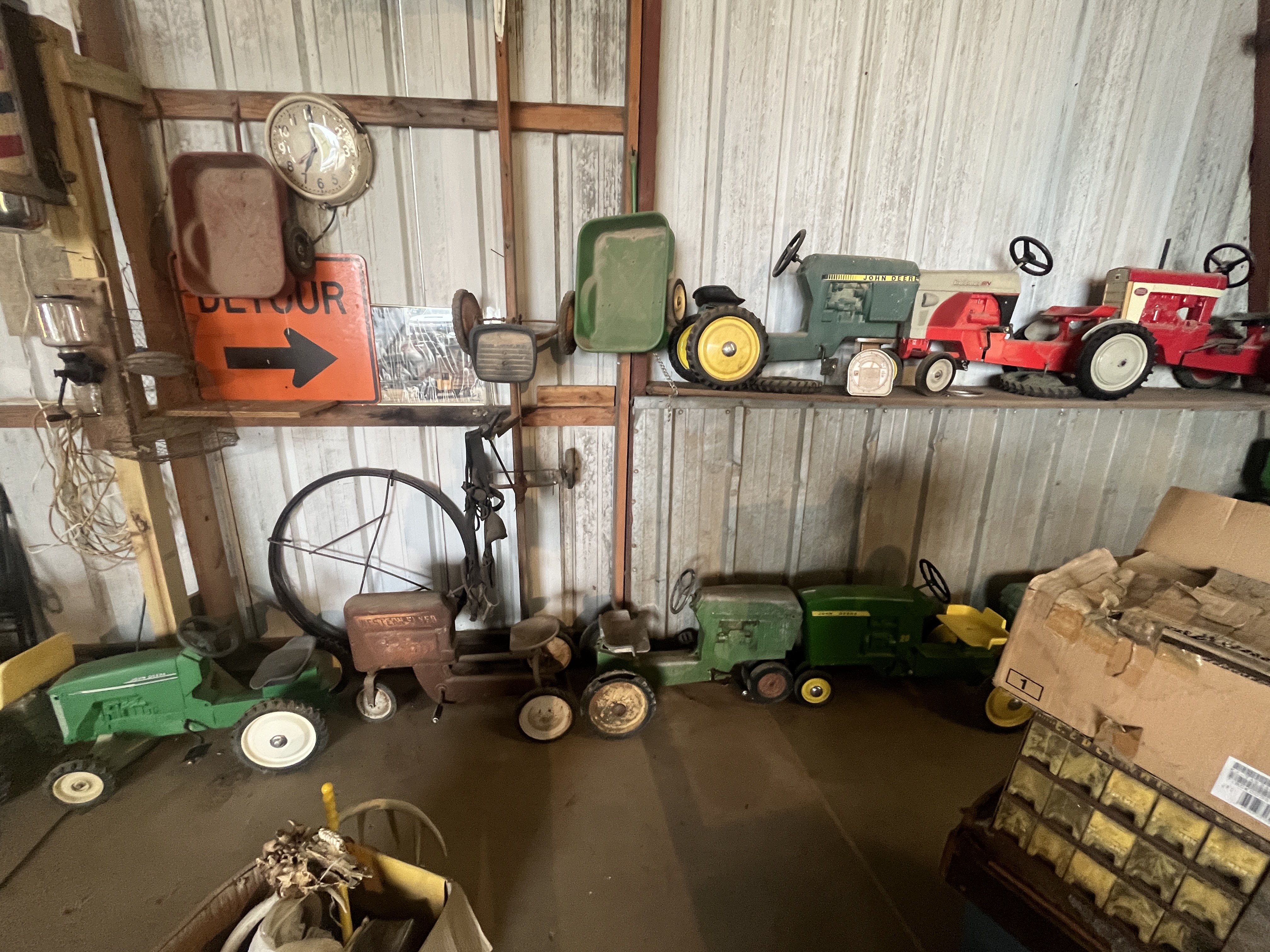 Collector's Dream Auction Image