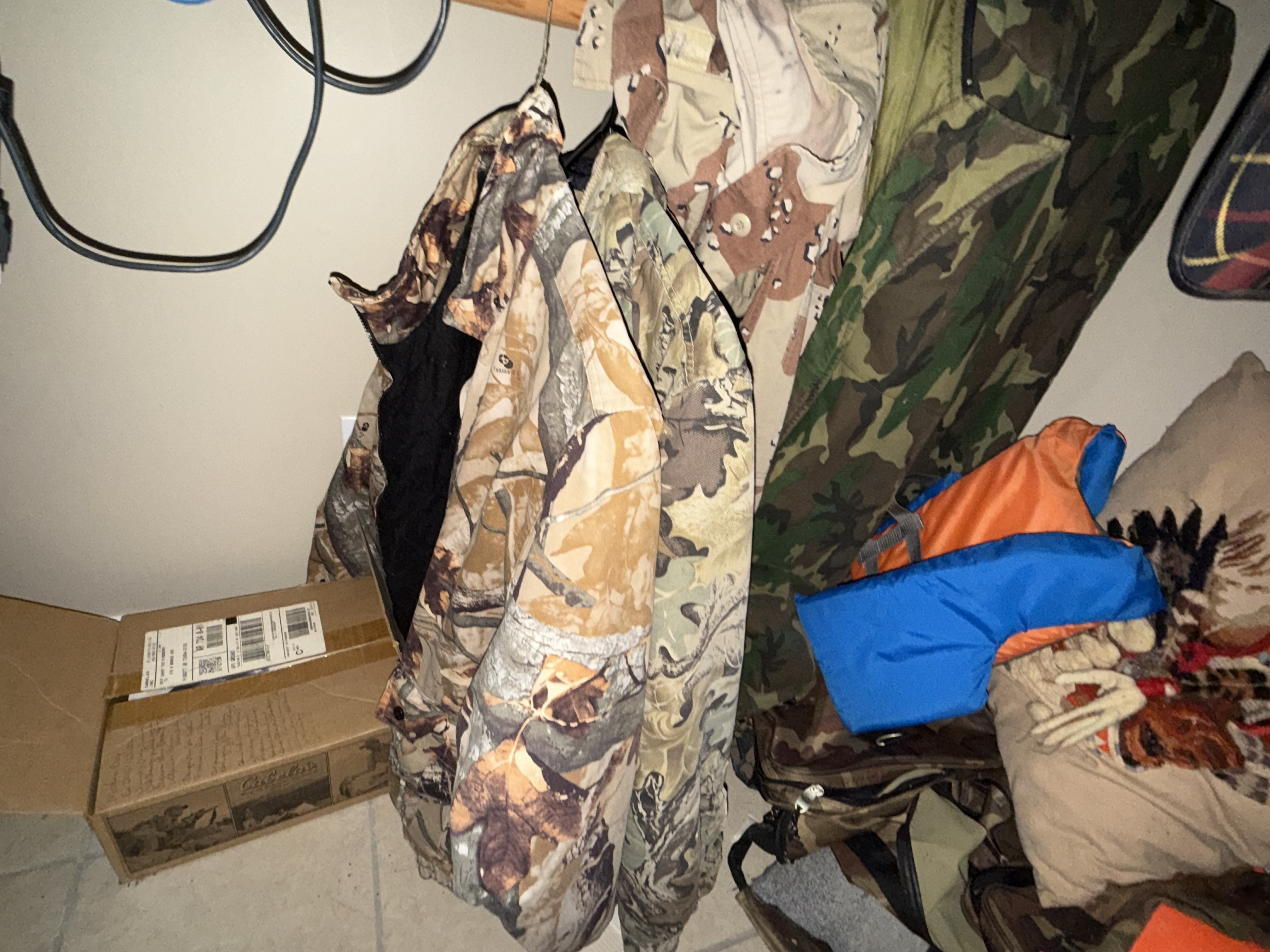 Real Estate & Personal Property Auction Image